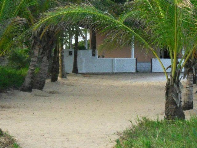 Casa frente para o mar