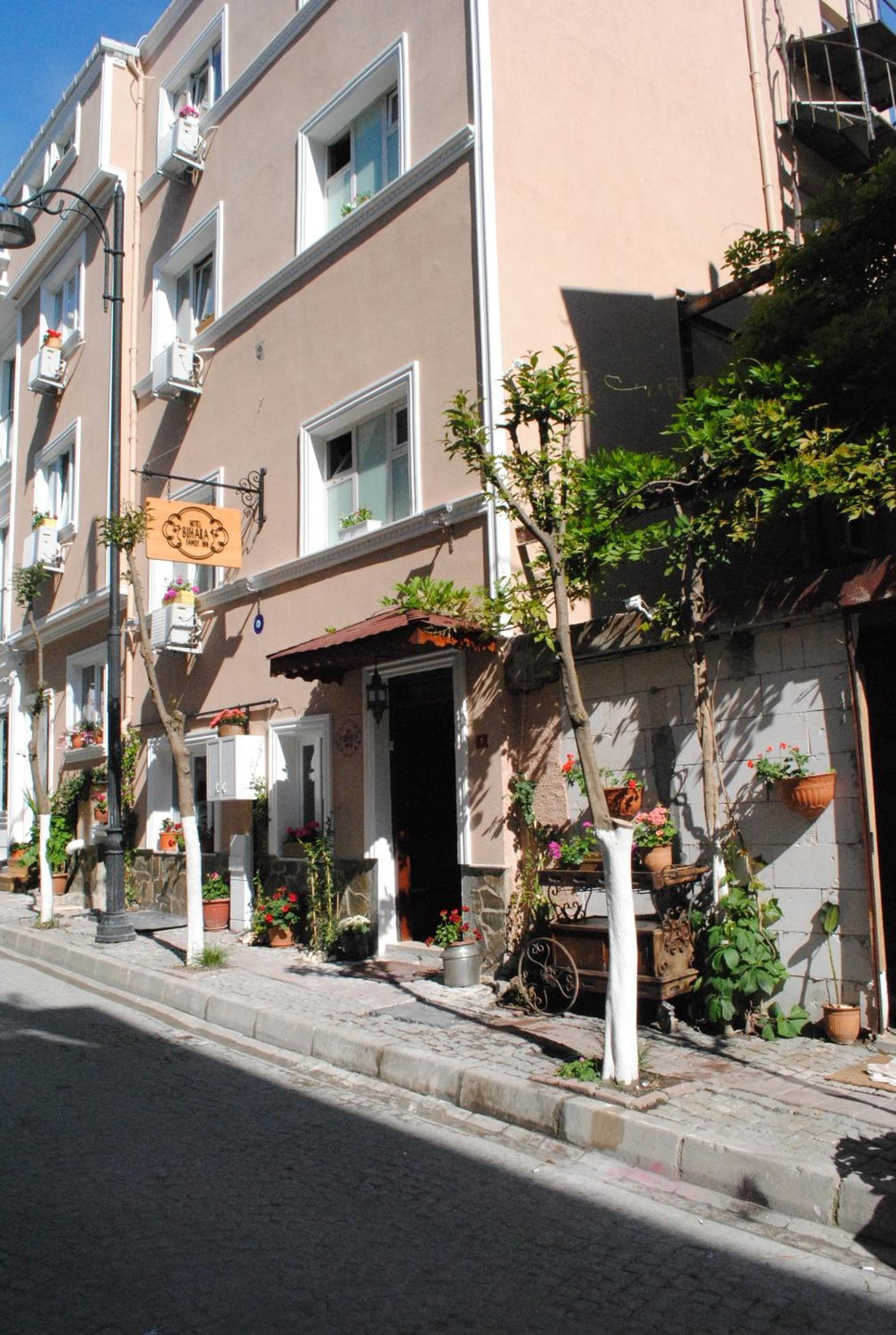 Hotel Buhara Family Inn