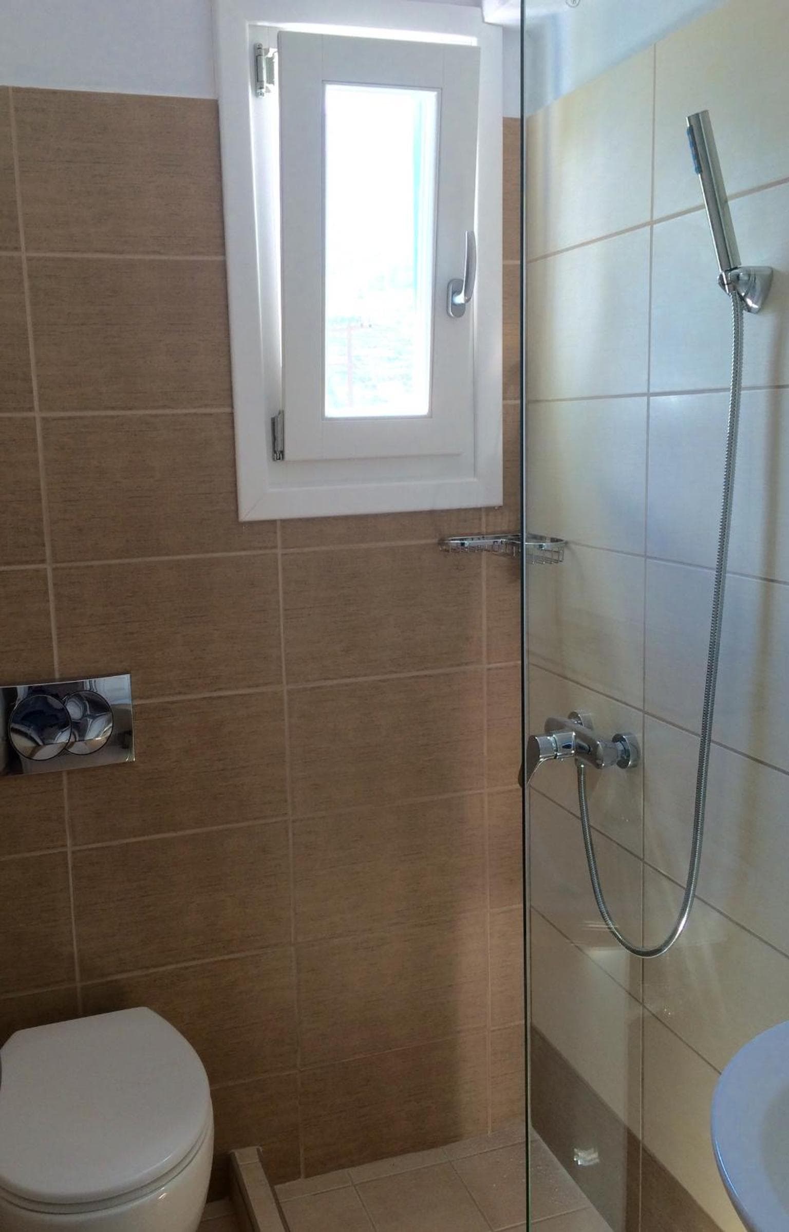 Double or Twin Room with Mountain View