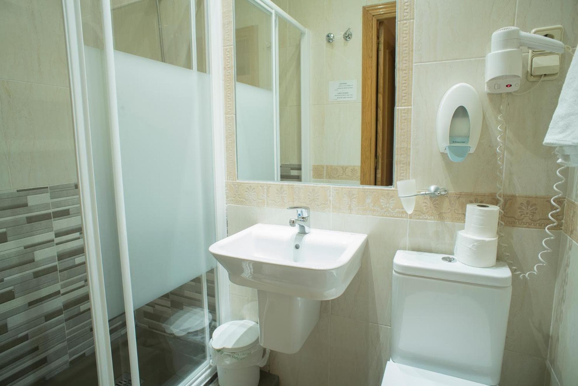 Hostal Bianco photo 8