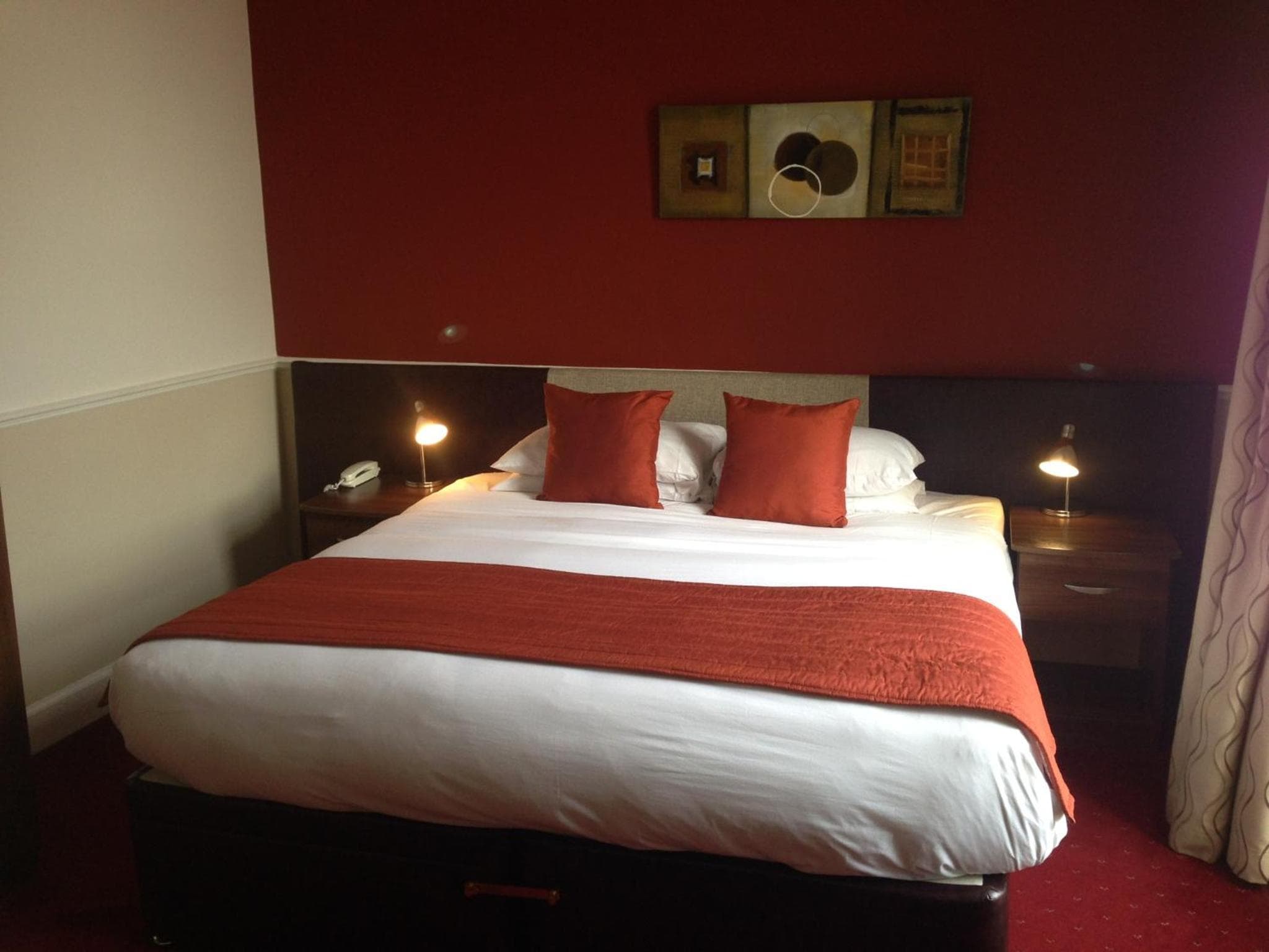 Aberdour Hotel, Stables Rooms & Beer Garden photo 7