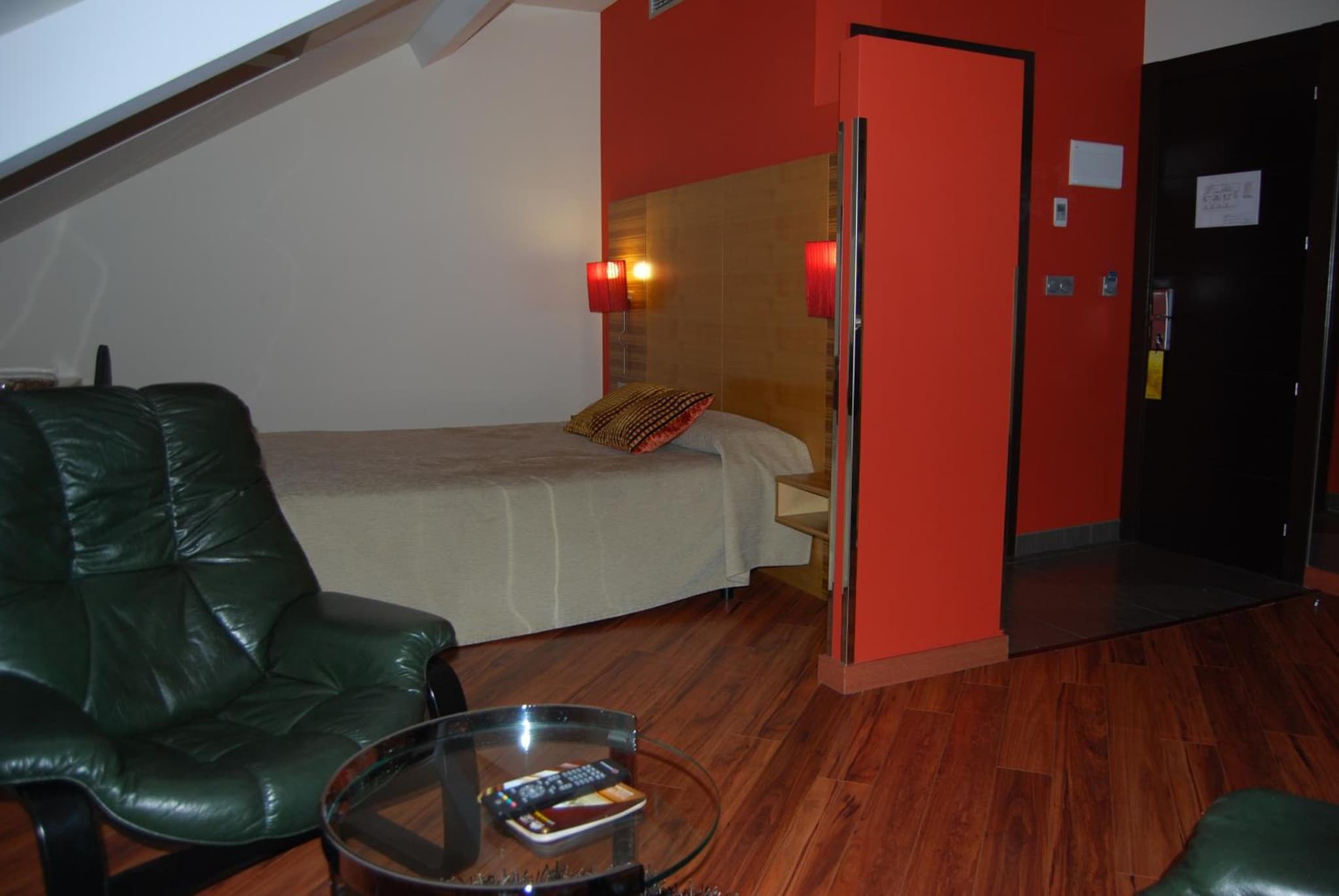 Hotel Spa QH Centro León photo 3