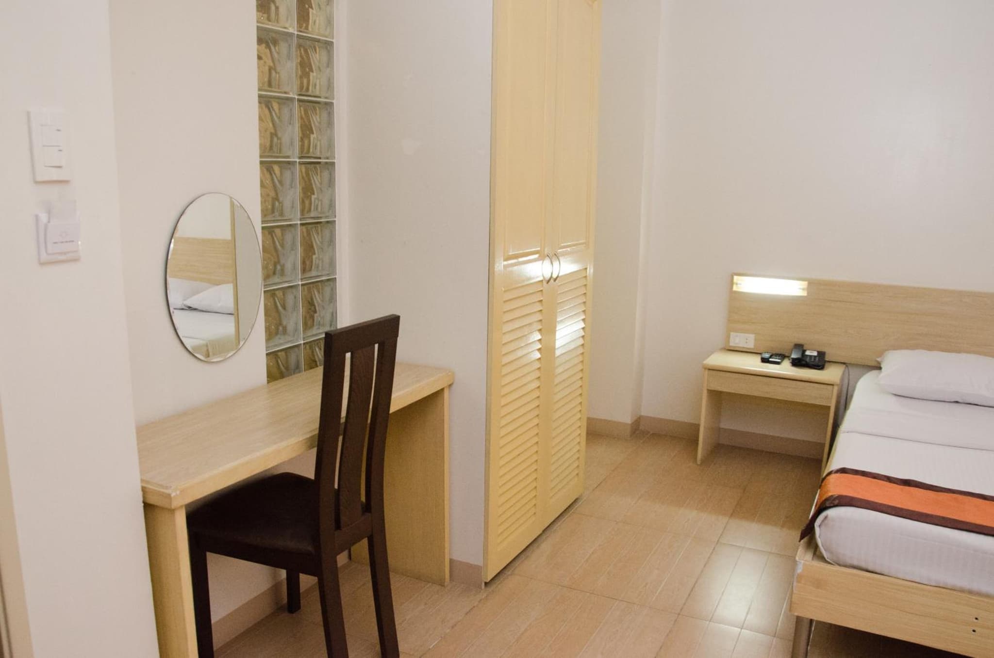 M Suites Hotel photo 3