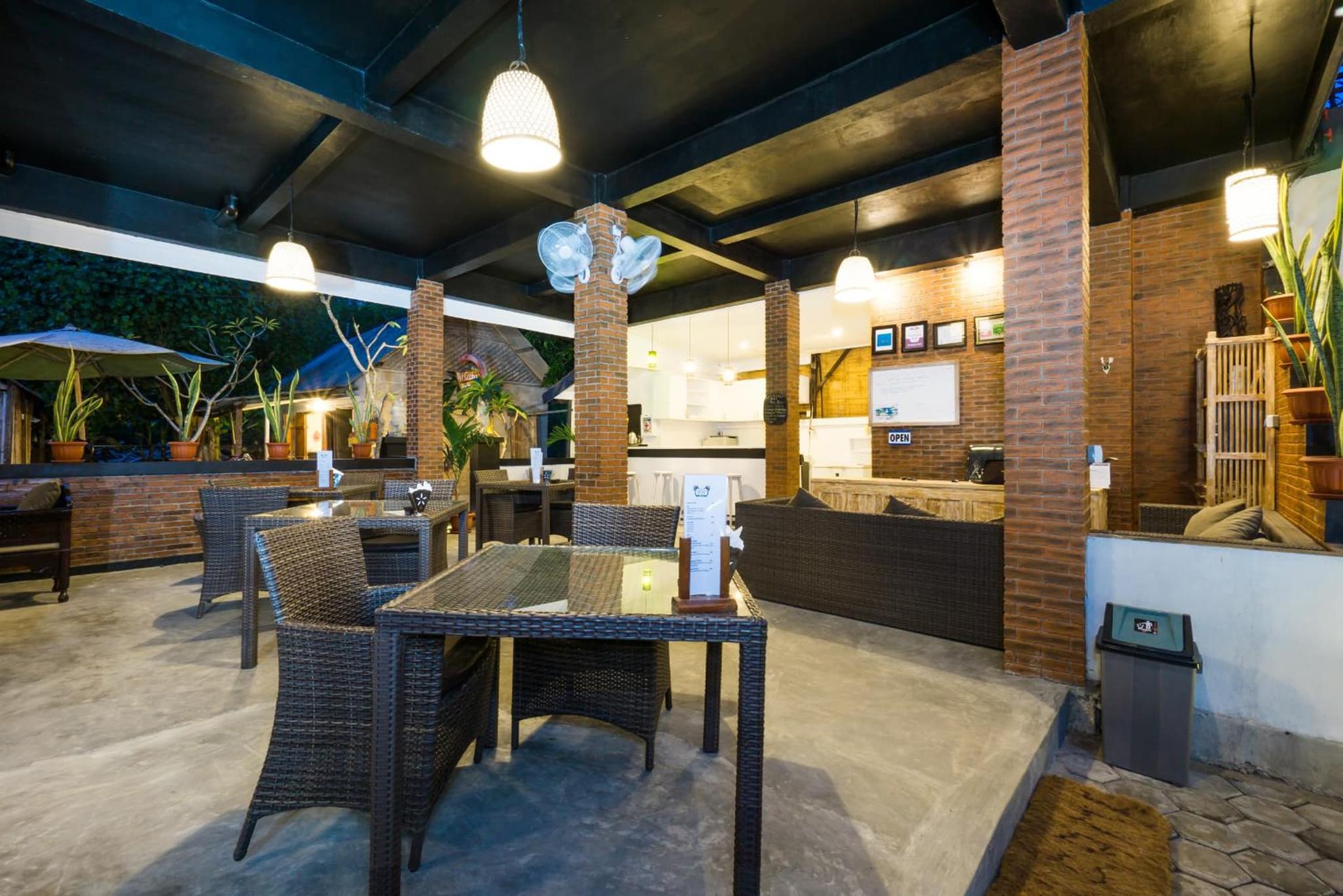Nyuh Gading Home Stay photo 7