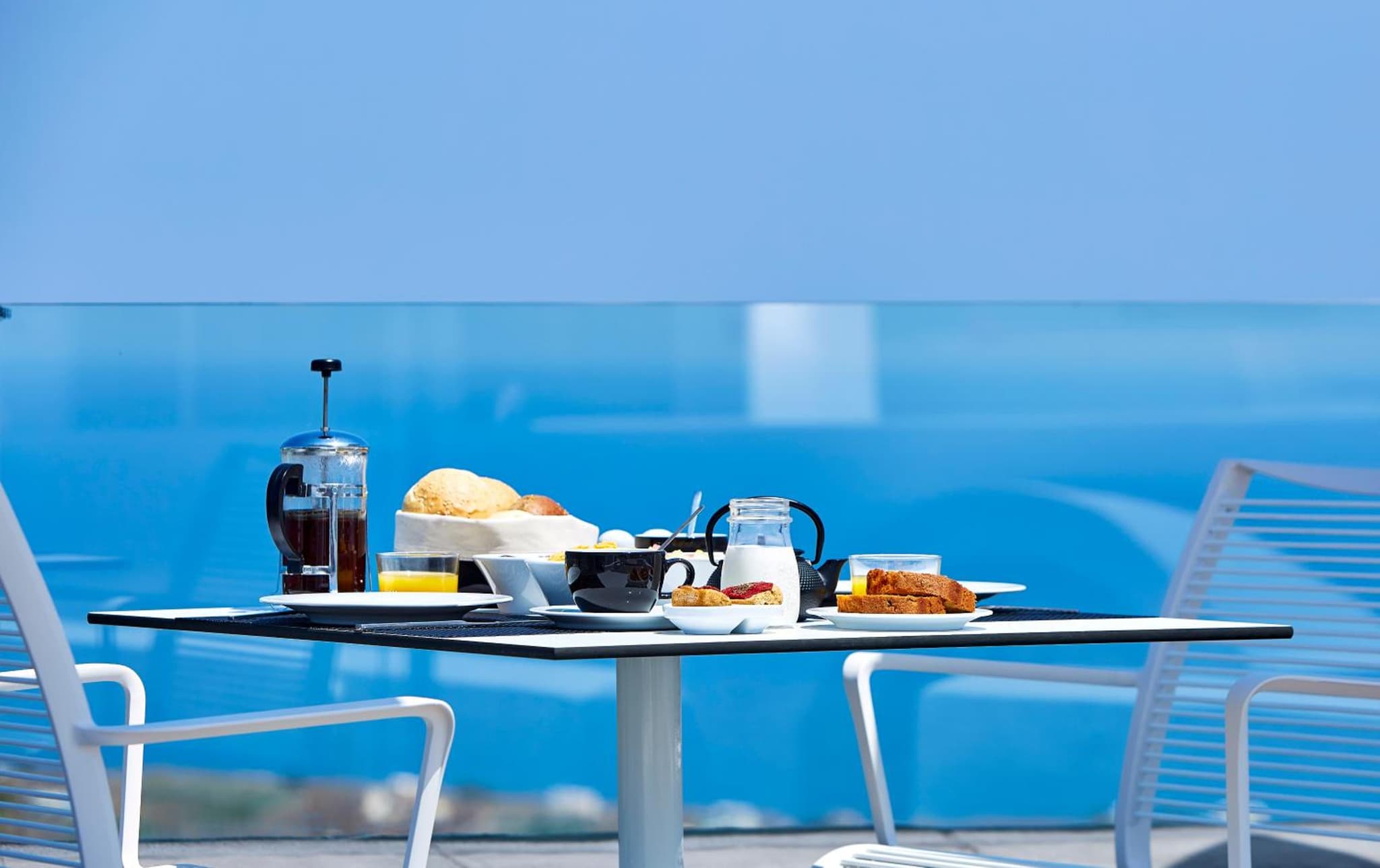 Aperanto Suites photo 9