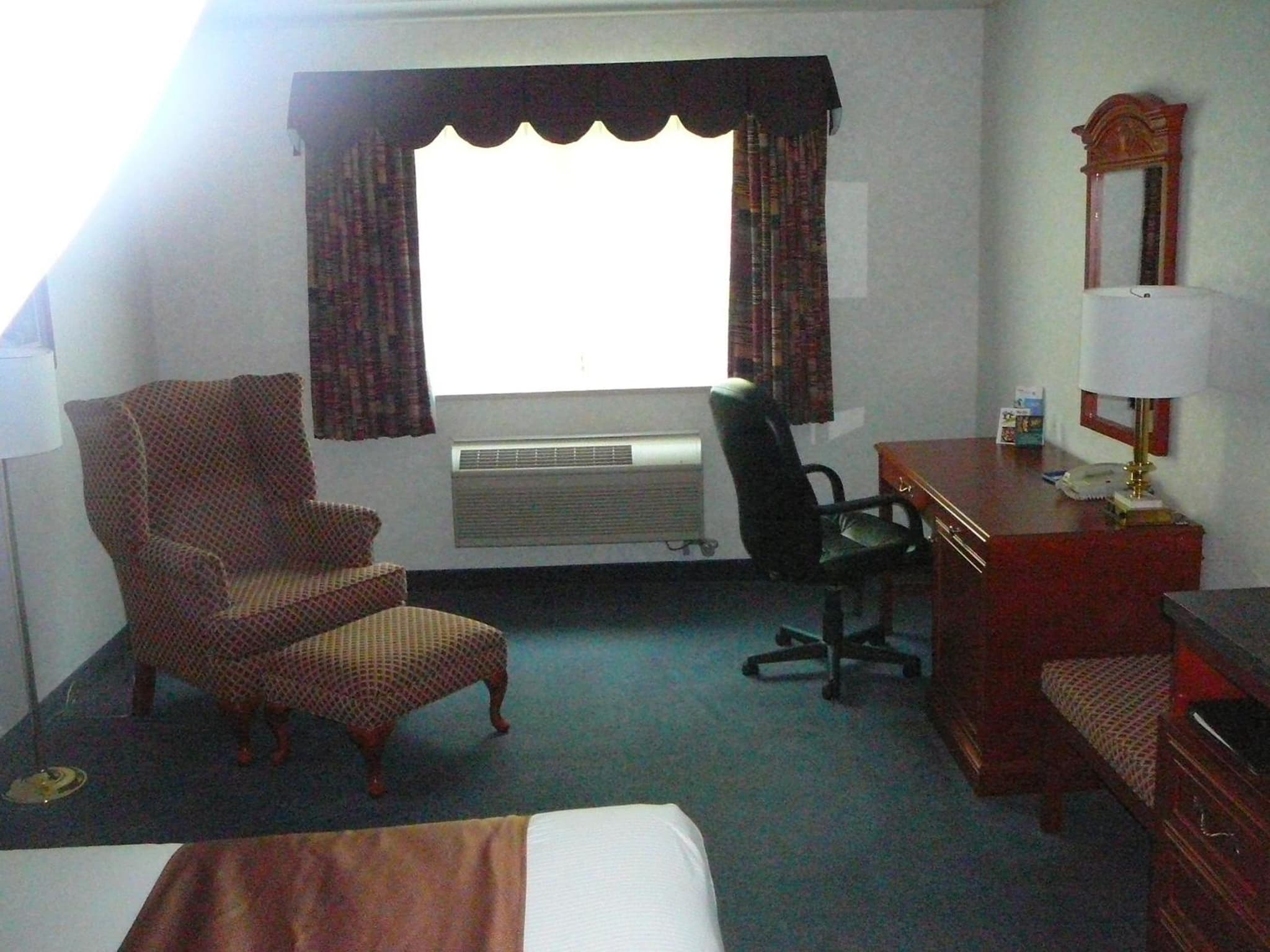 Coast Abbotsford Hotel & Suites photo 7