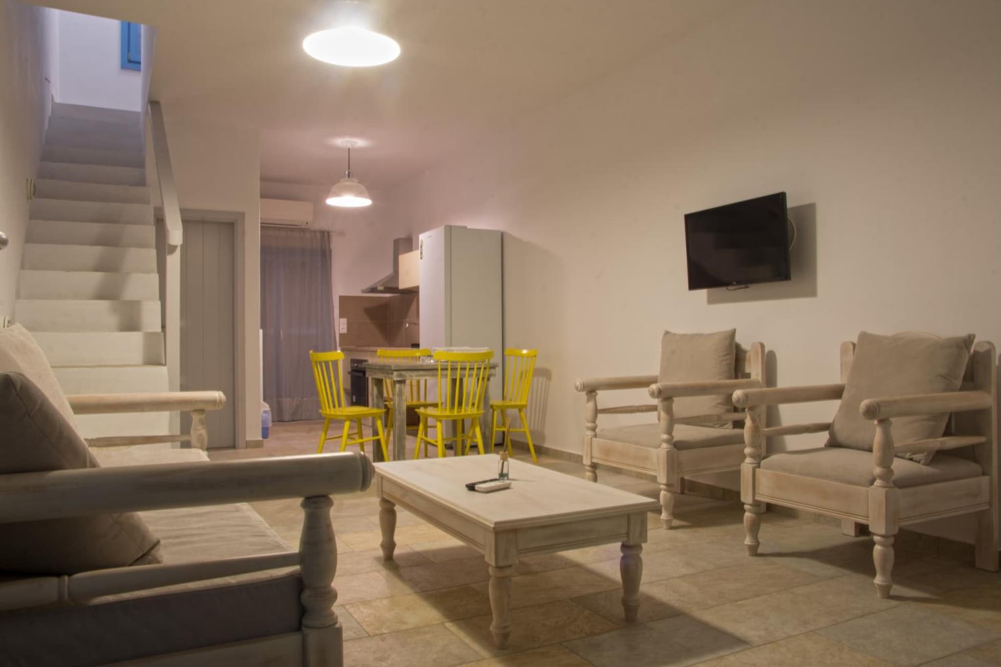 Almyra Guesthouse photo 2