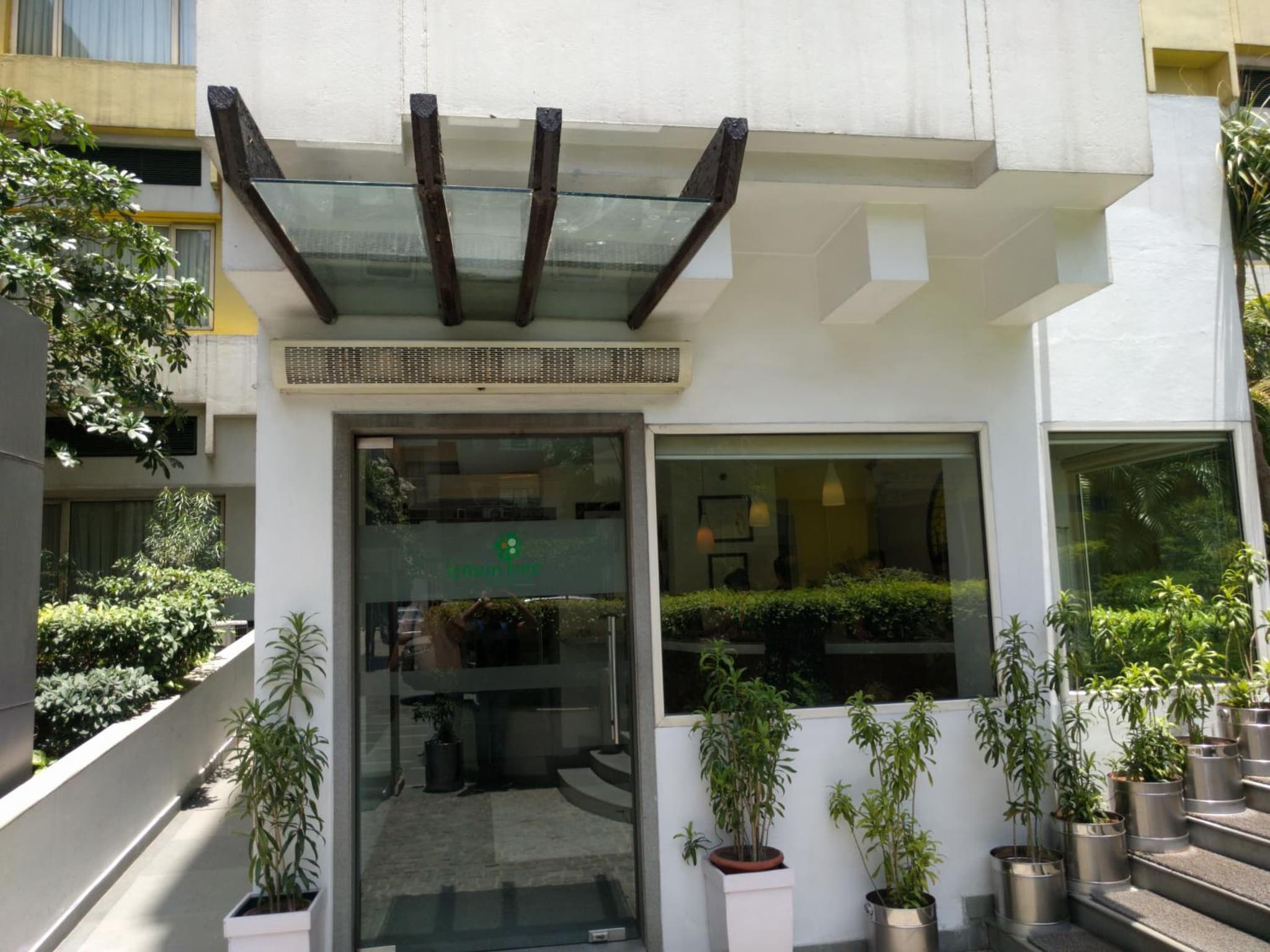 Lemon Tree Hotel, Udyog Vihar, Gurugram