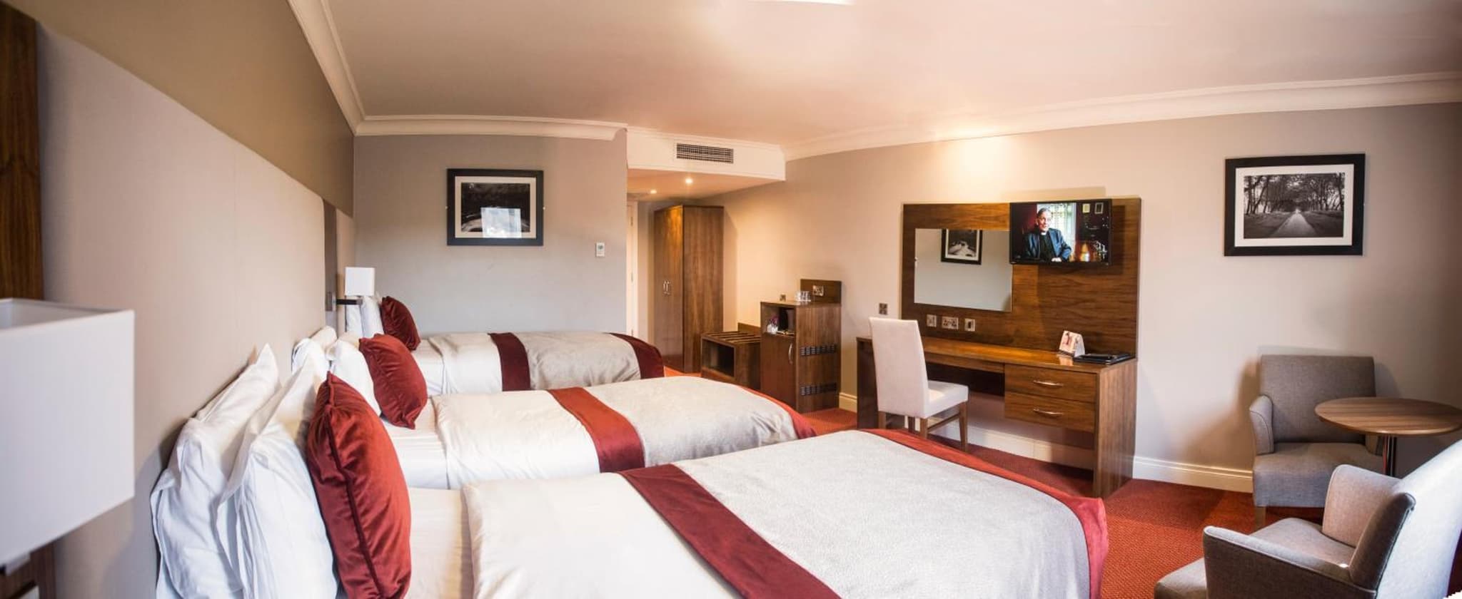 Canal Court photo 5