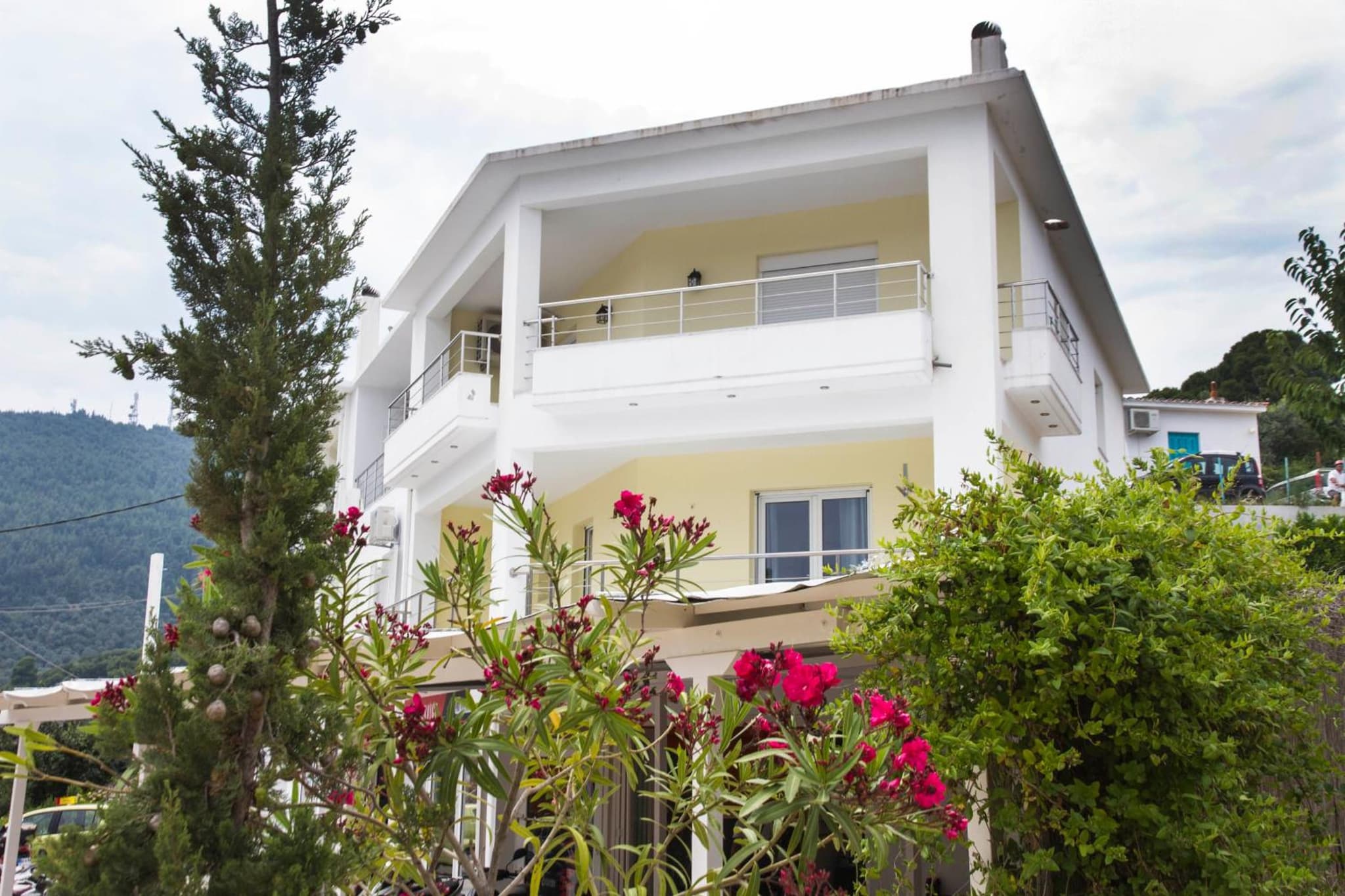 Iridanos Apartments