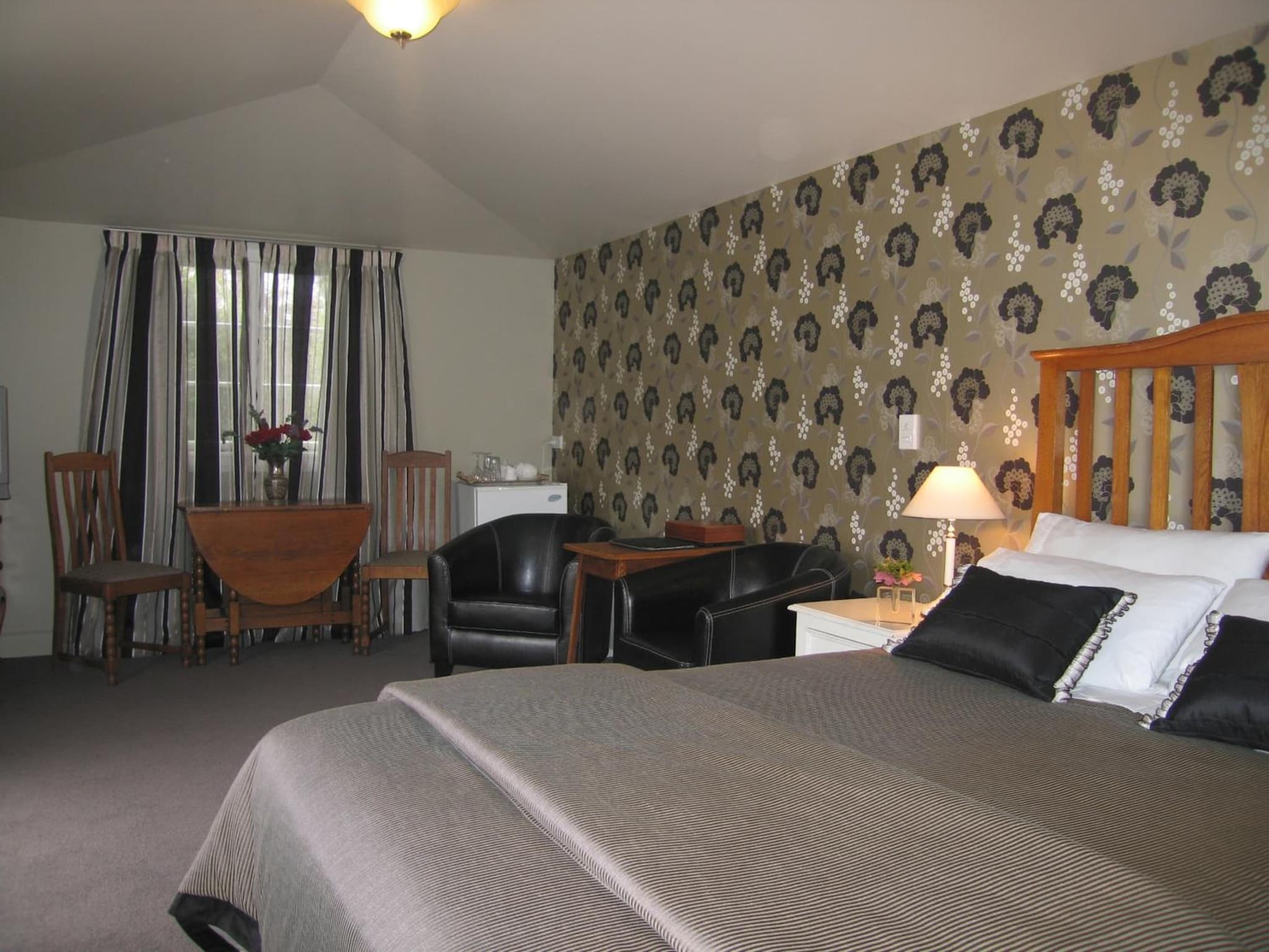 Cheltenham House photo 6