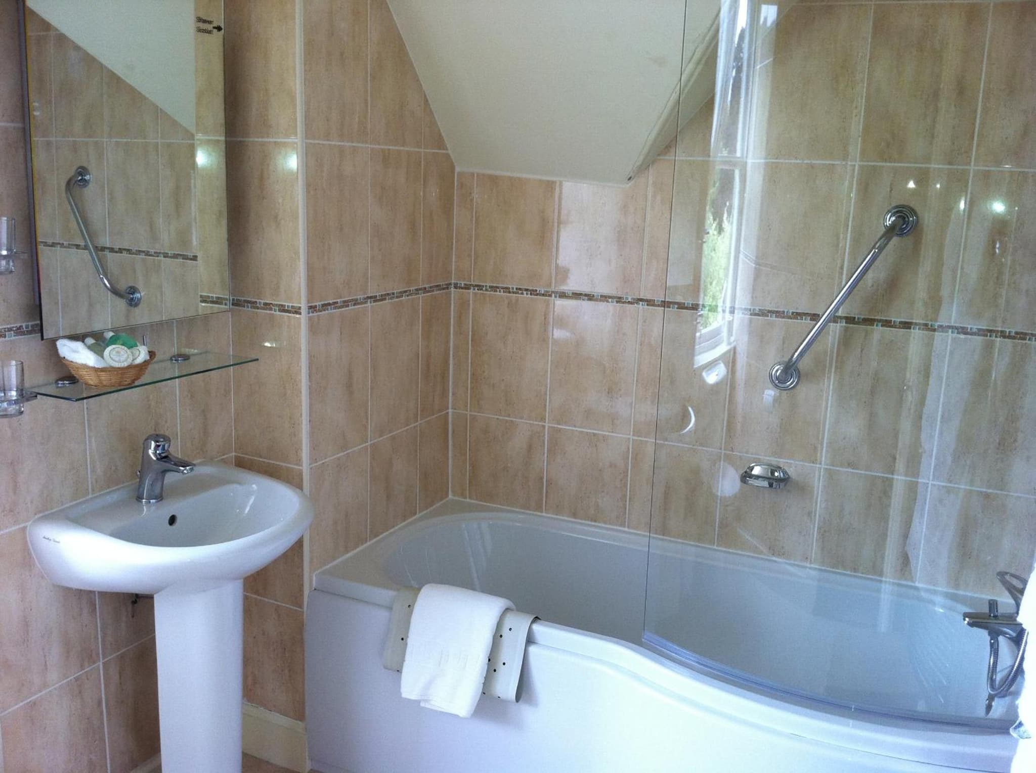 Glengarry Castle Hotel photo 8