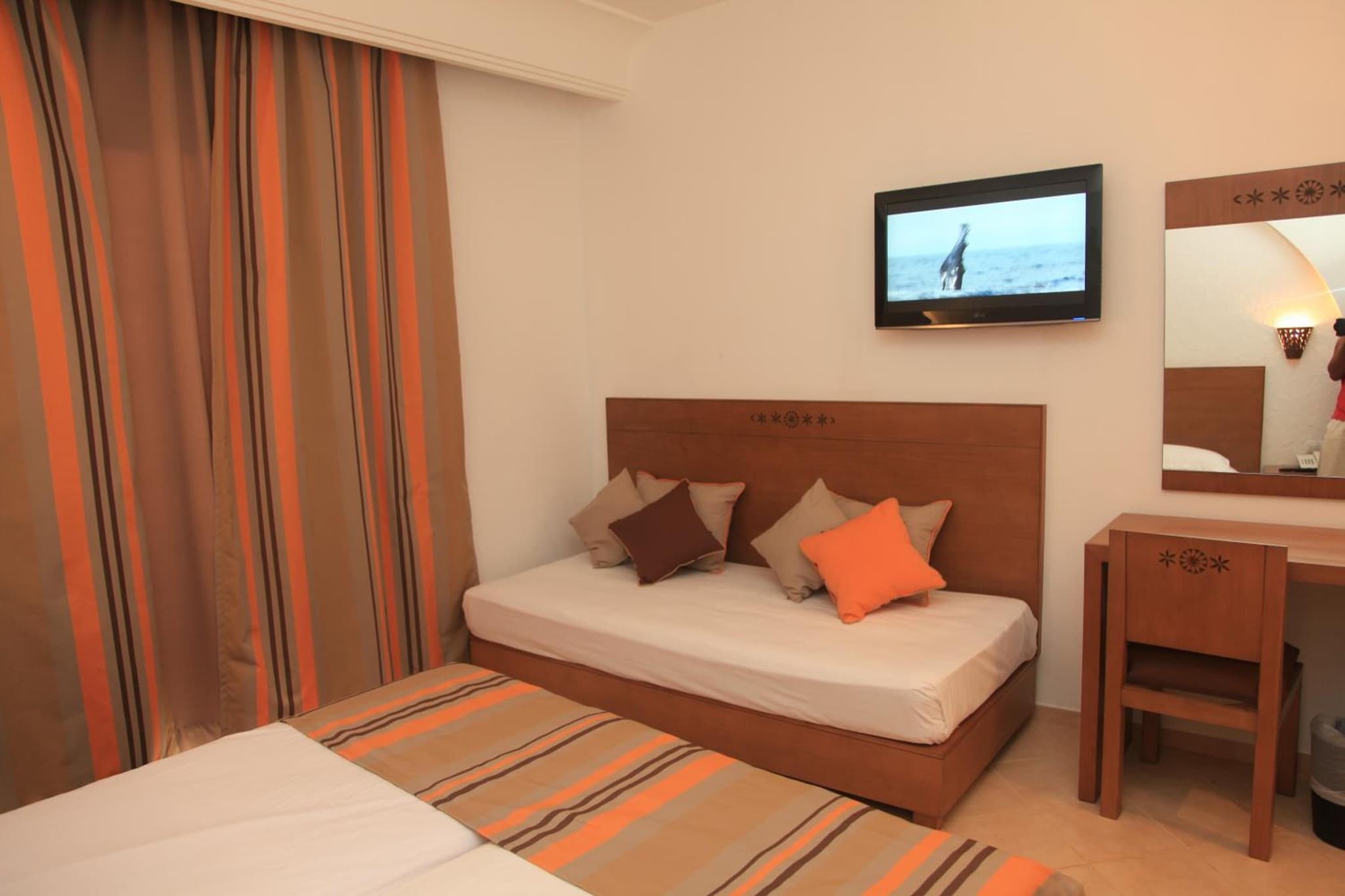 Hotel Menara photo 2