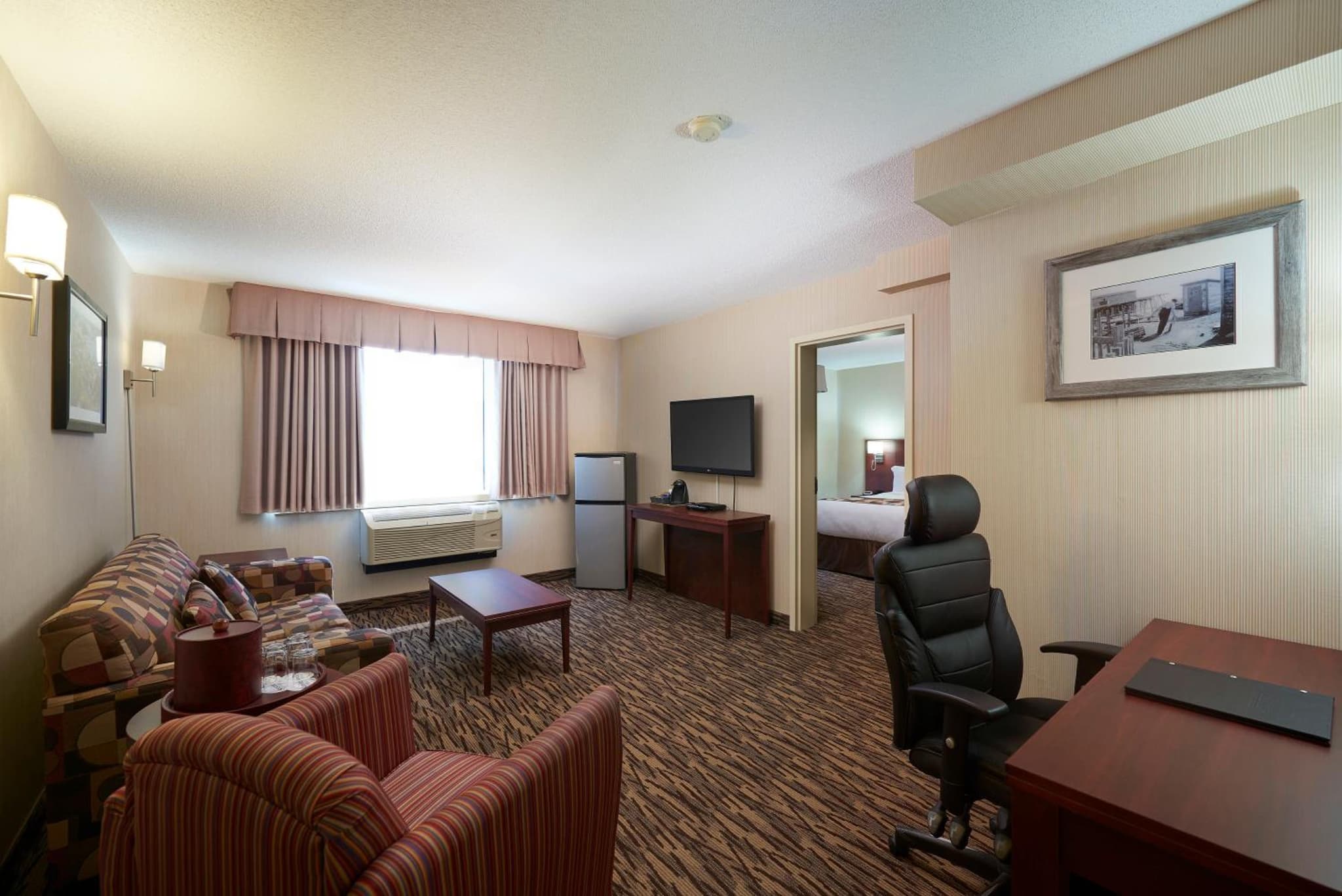 Capital Hotel photo 8