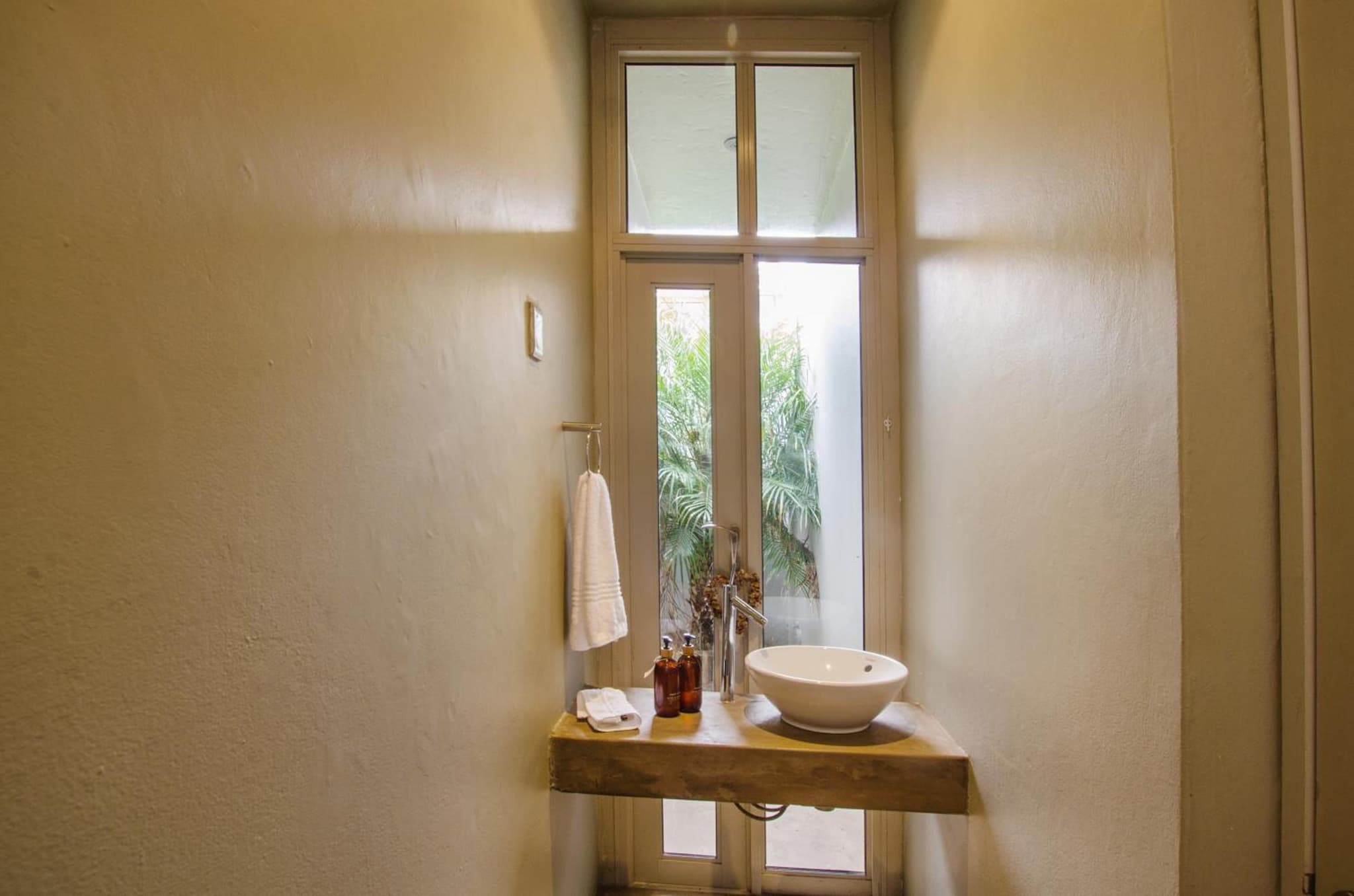 10 Elf Beach House photo 9