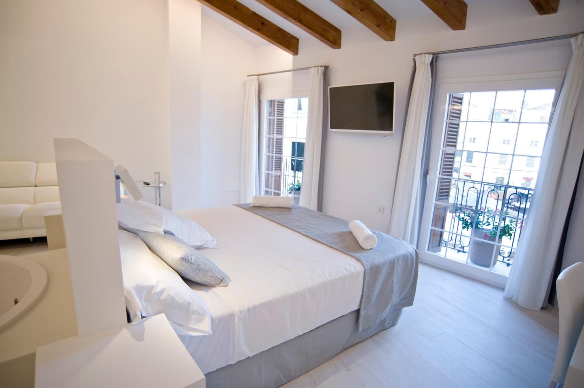 Sindic Hotel - Adults Only photo 6