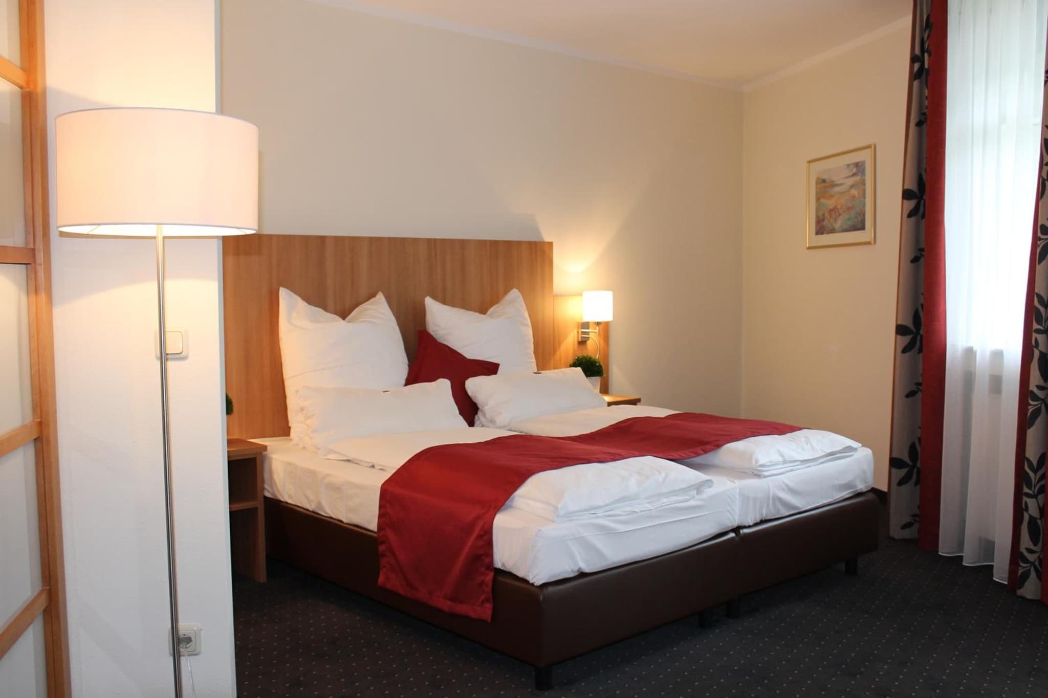 Ambassador Apparthotel photo 8