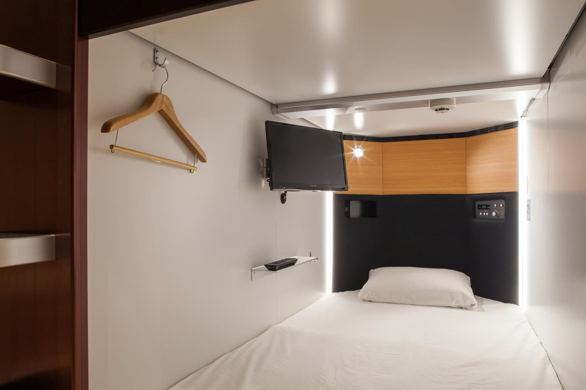 Kanazawa Capsule Hotel Musashimachi photo 6