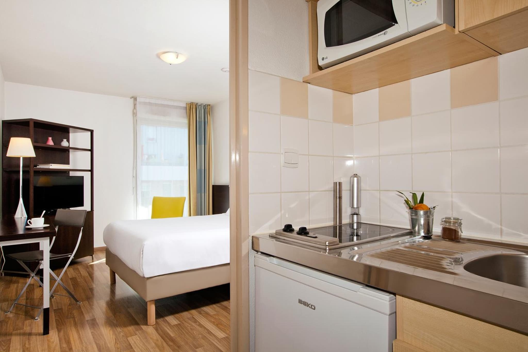 hotel room