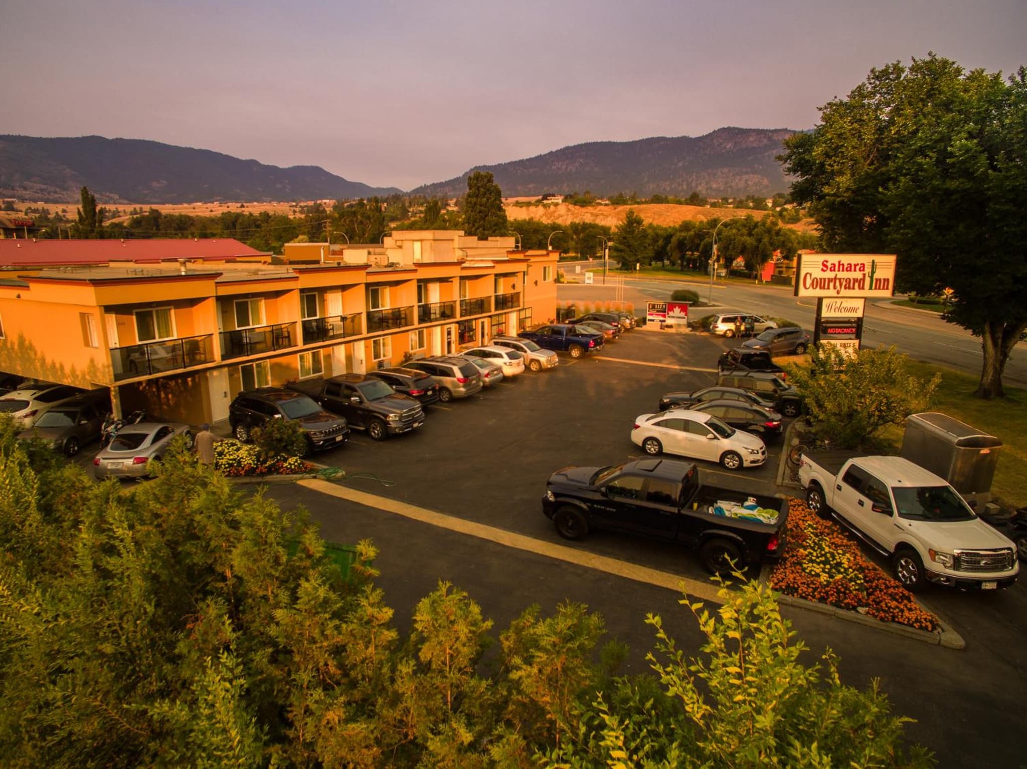 Sahara Courtyard Inn Penticton photo 2