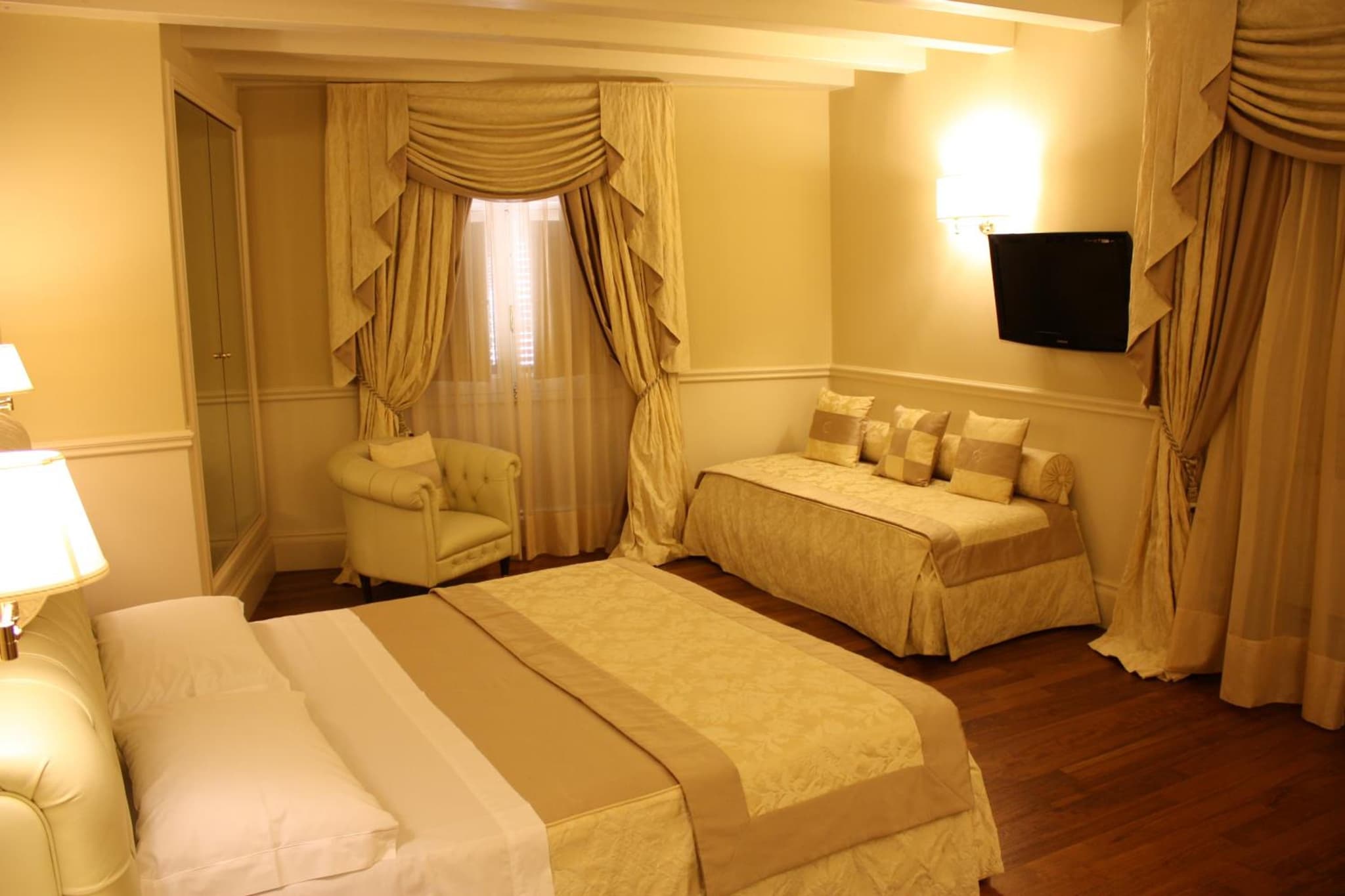 SANTA CHIARA SUITE HOTEL & SPA - Lecce photo 4