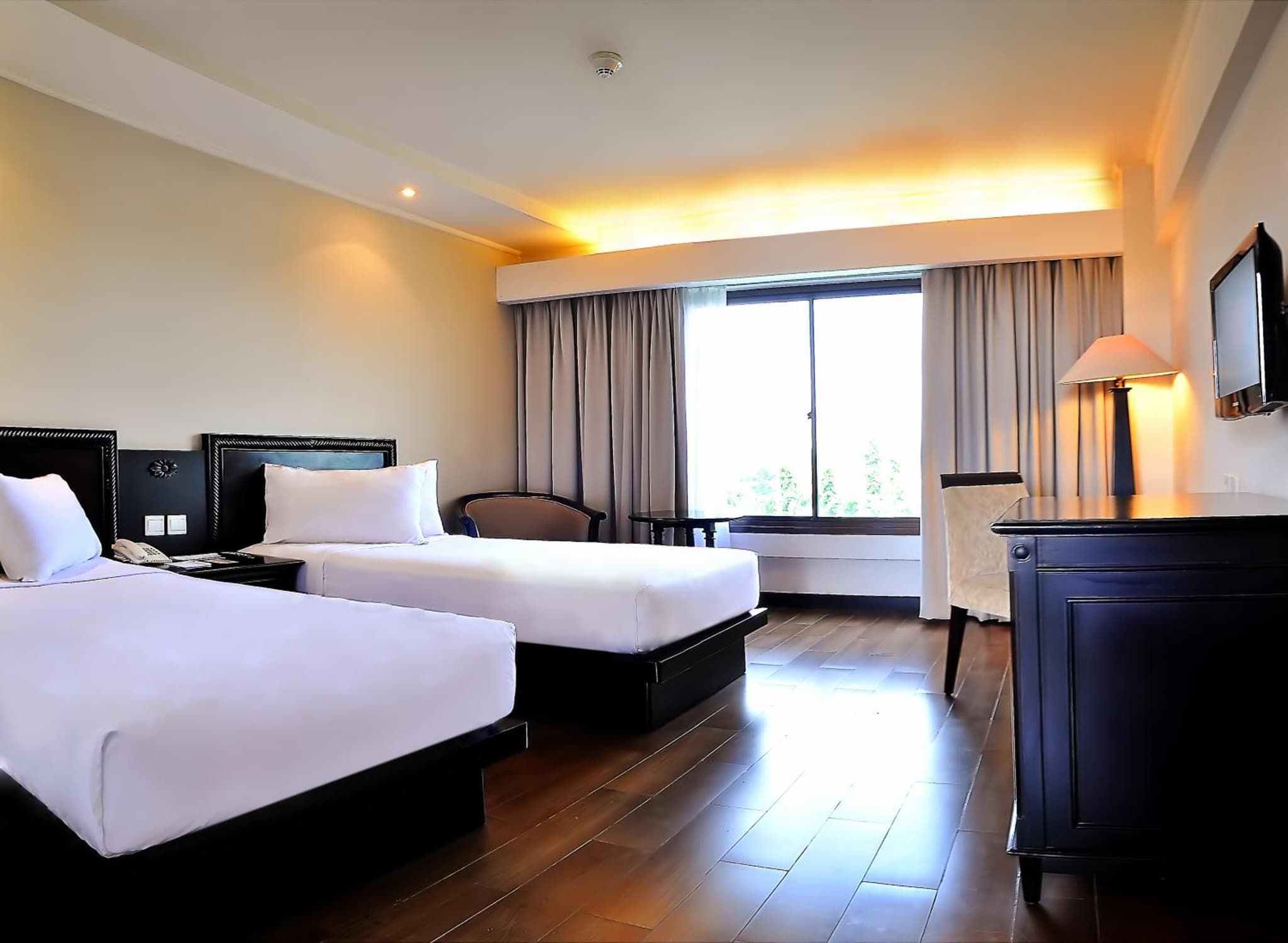 Hotel Santika Cirebon photo 2