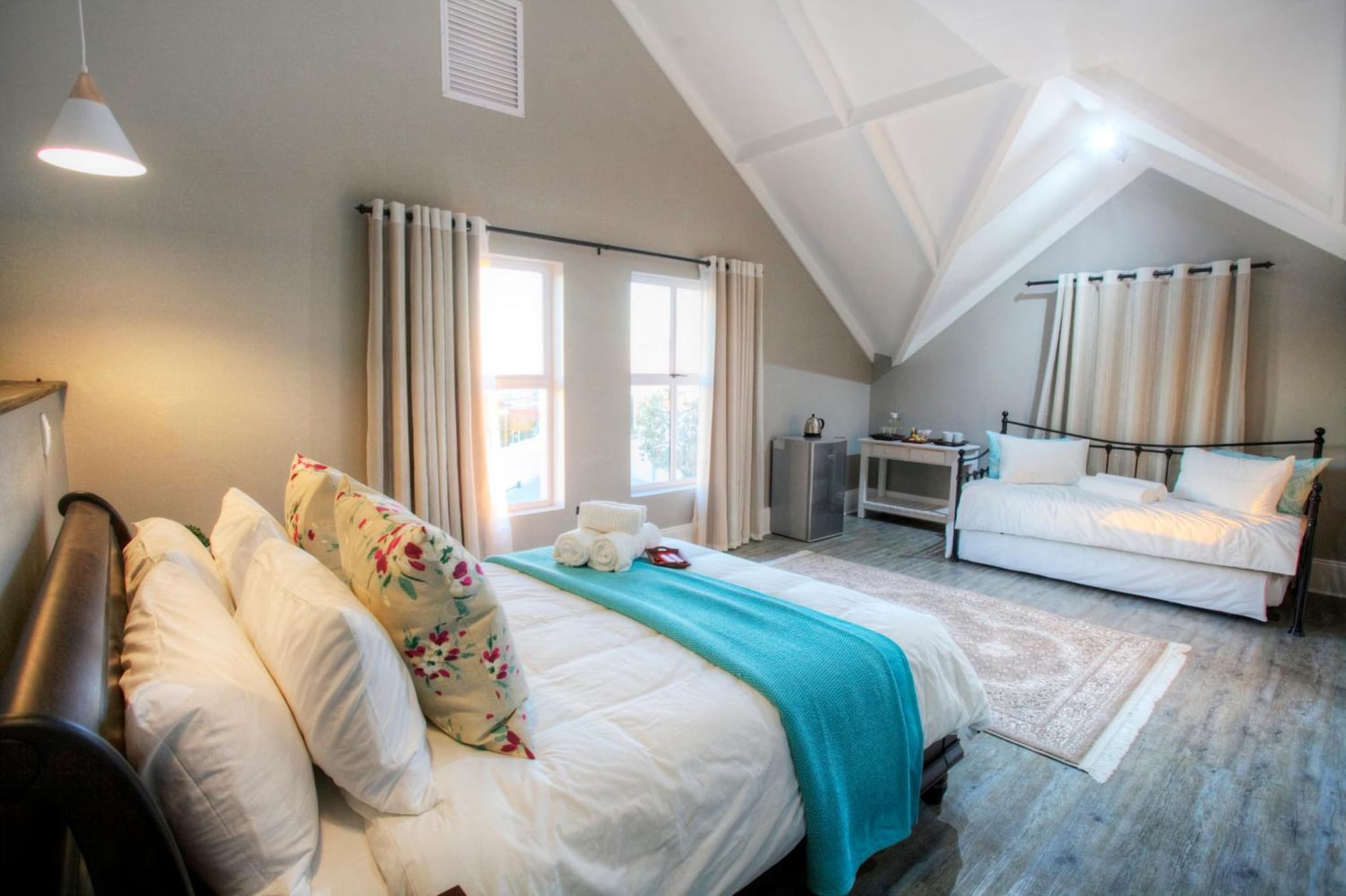 23 On Glen Guest House photo 7