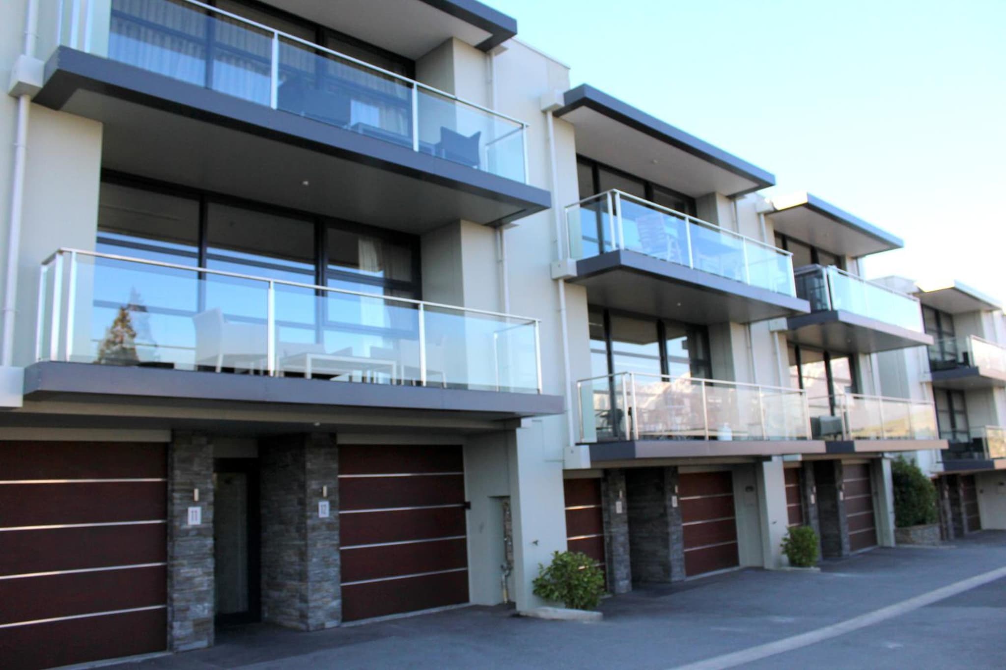 Panorama Terrace Apartments - Element Escapes photo 3