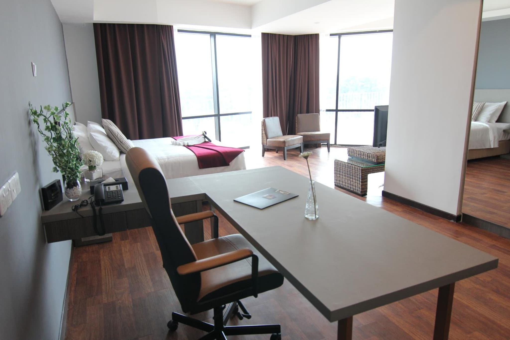 Nexus Business Suite Hotel photo 7
