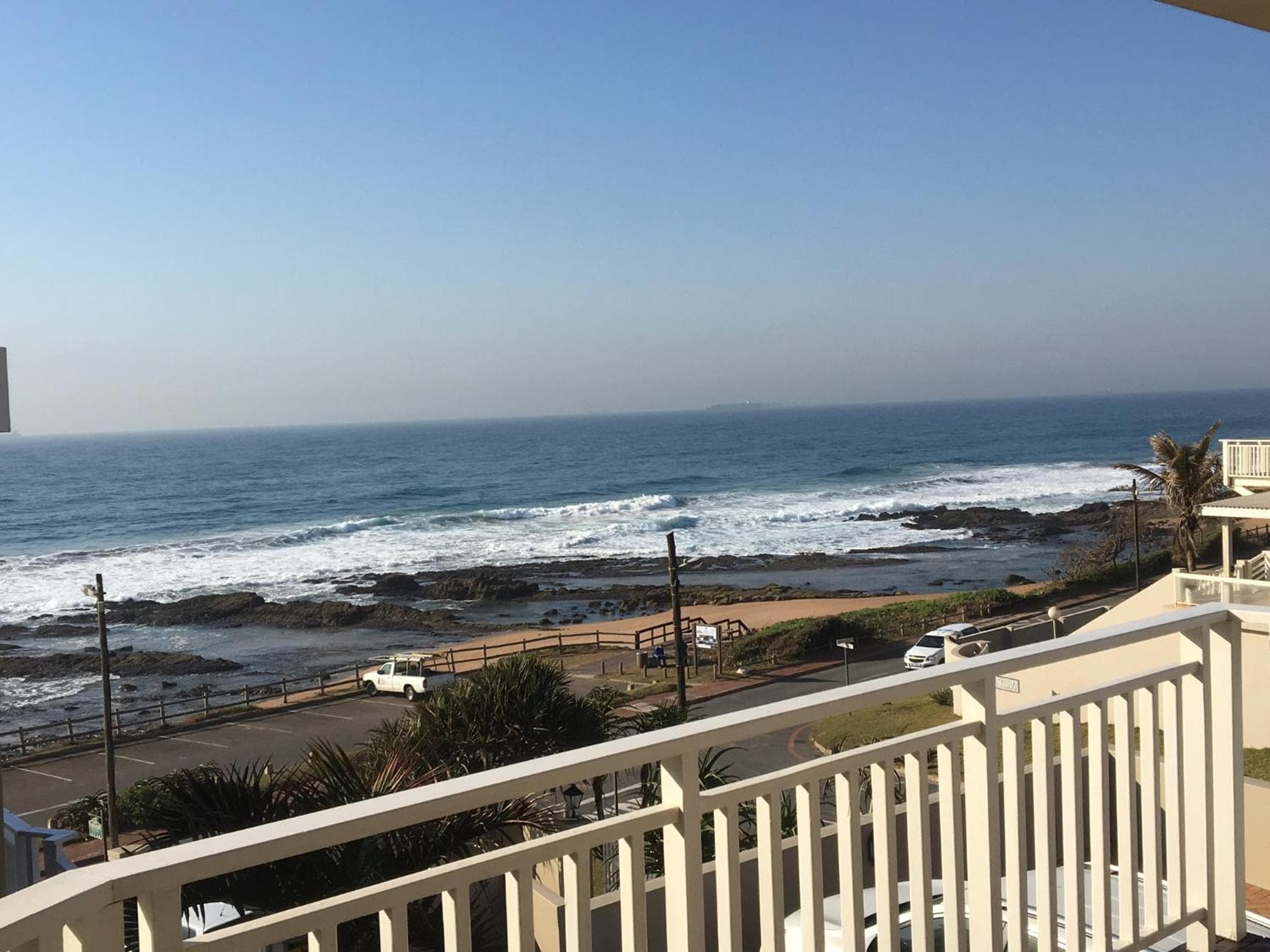 Fairlight Beach House photo 2