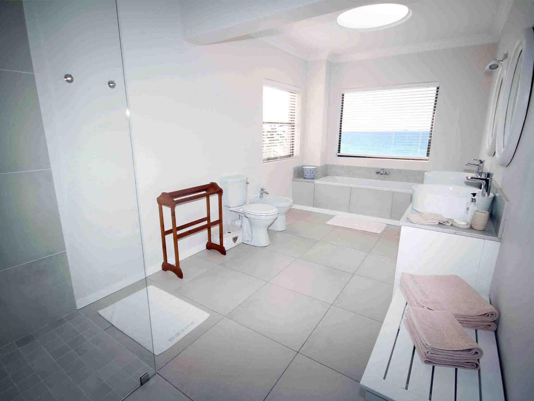 Fairlight Beach House photo 6