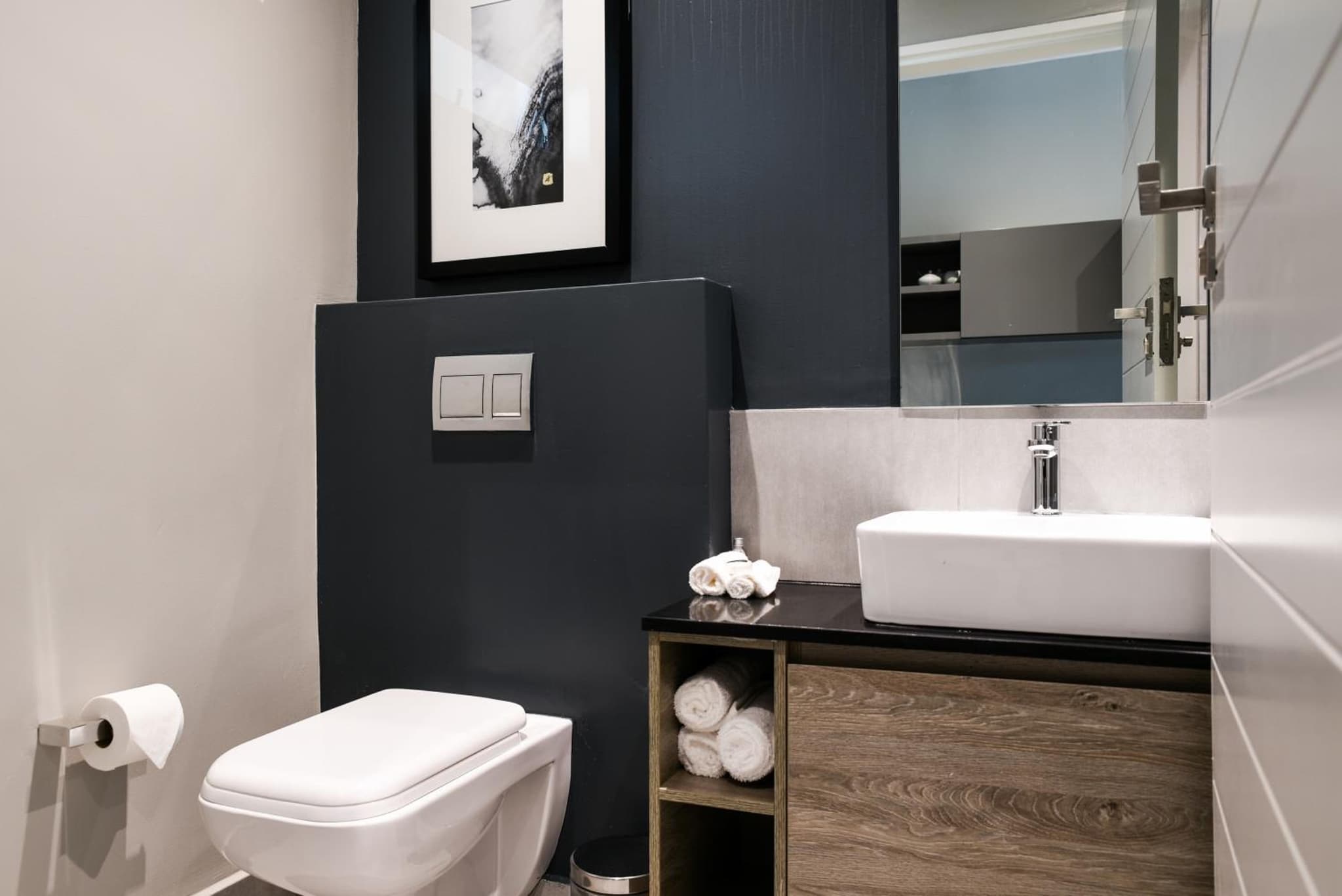 Mint Hotel Sandhurst photo 8