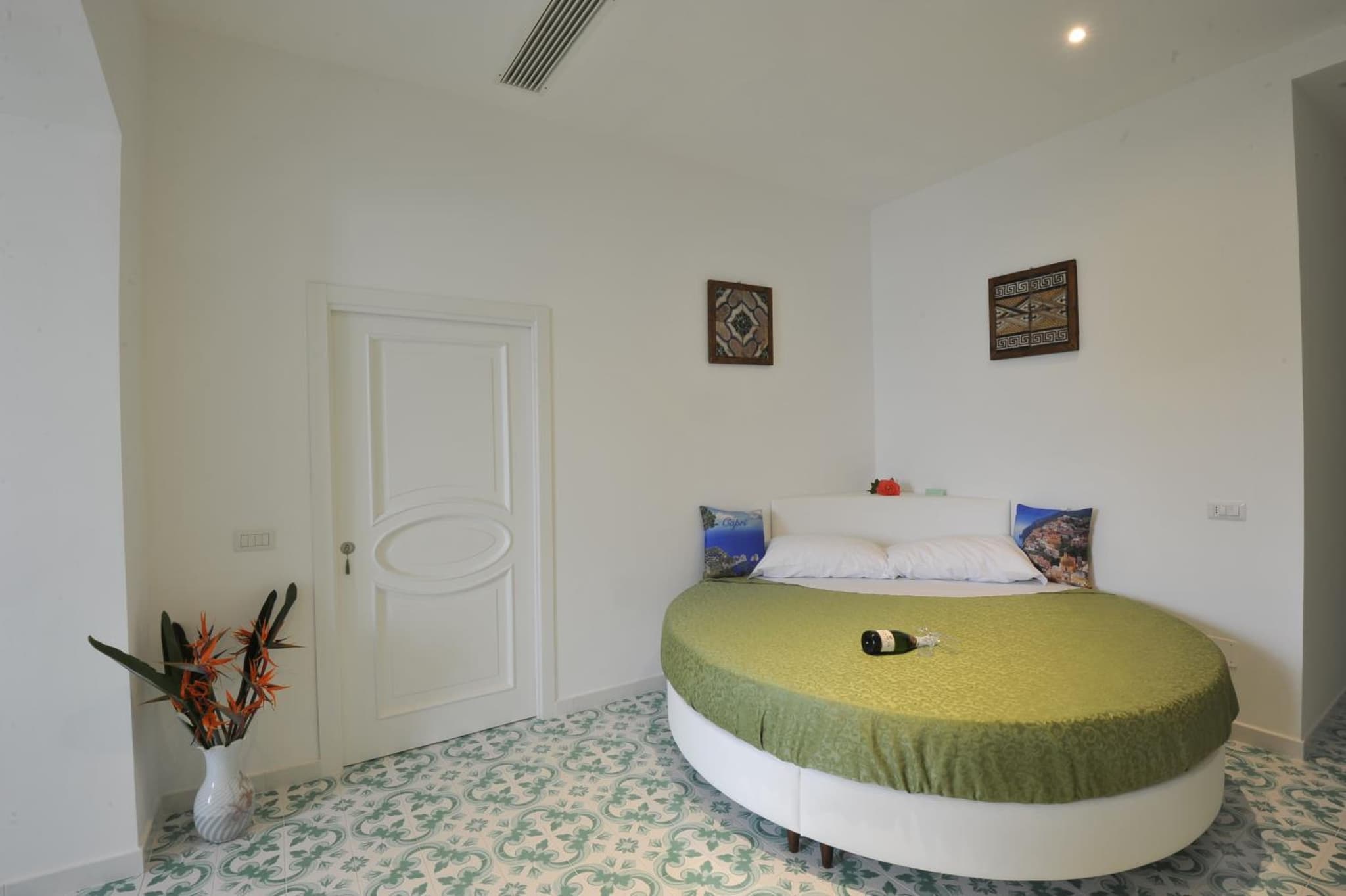 Surriento Suites photo 7