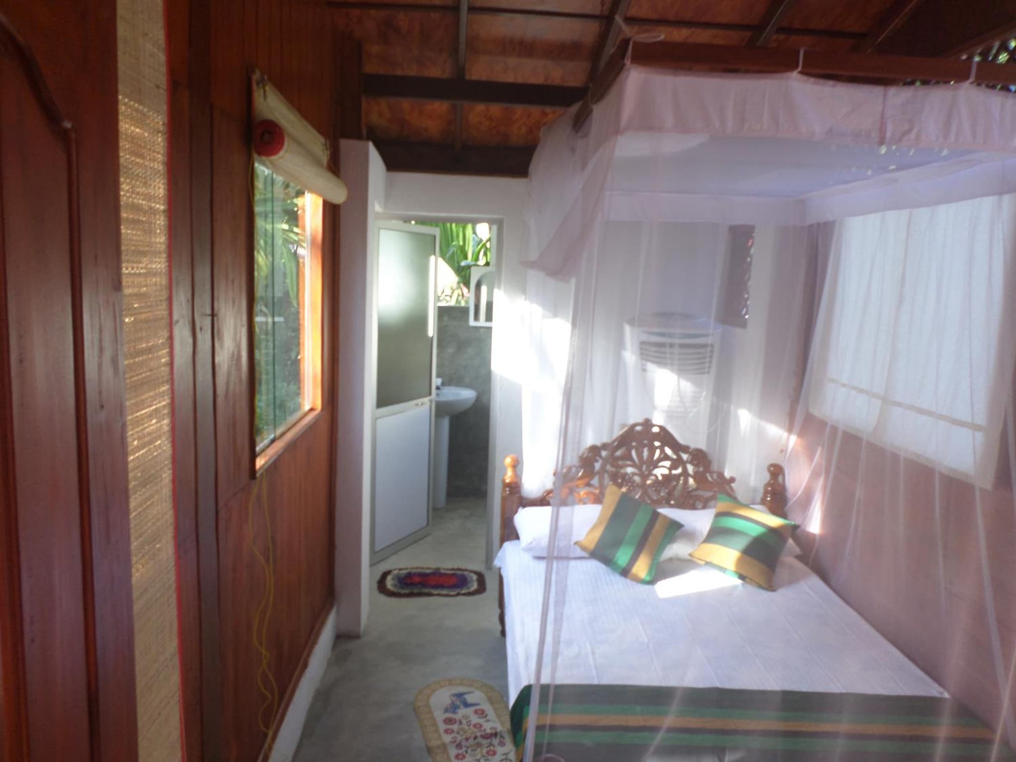 Gold ocean house photo 3
