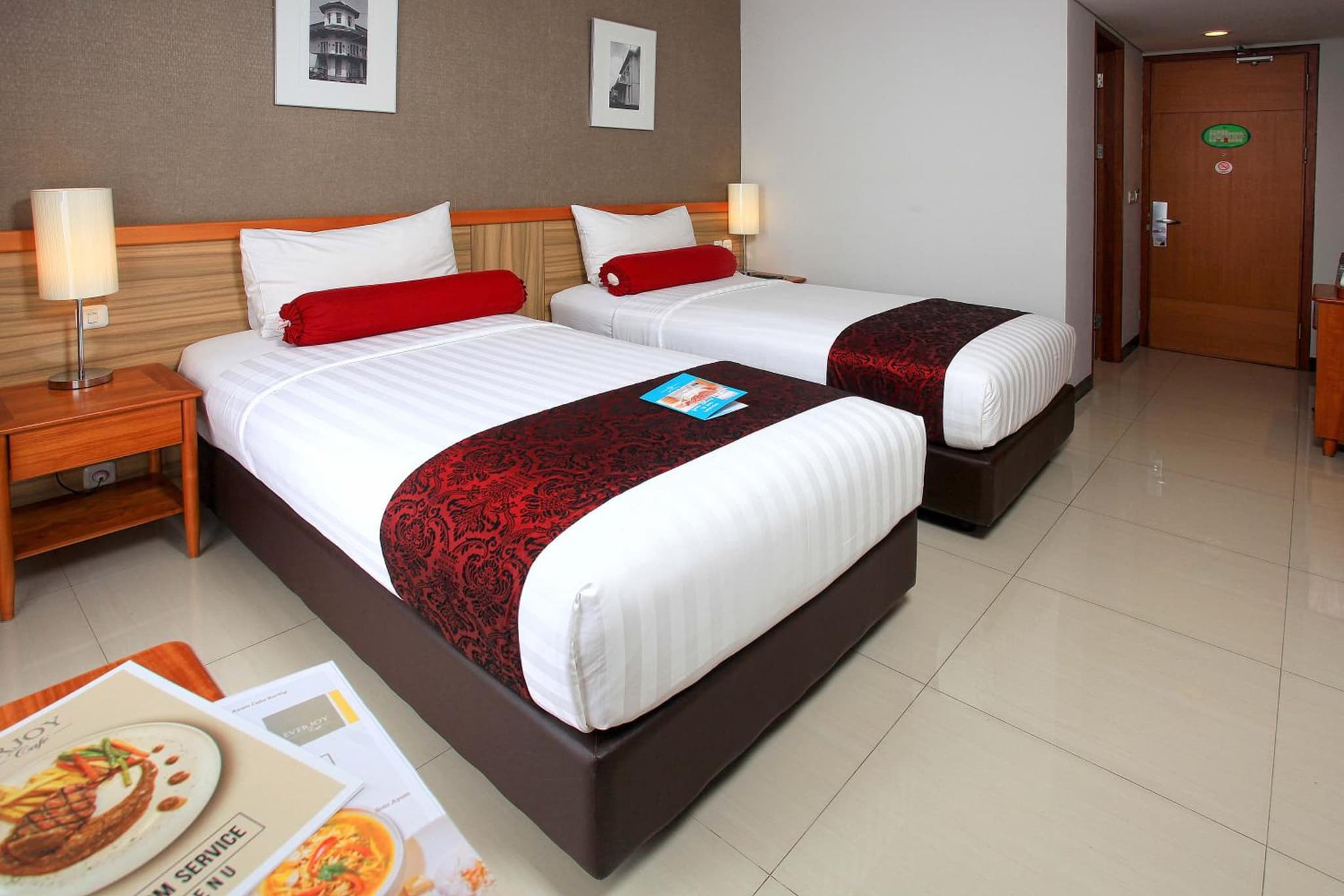 Ivory Hotel Bandung photo 4