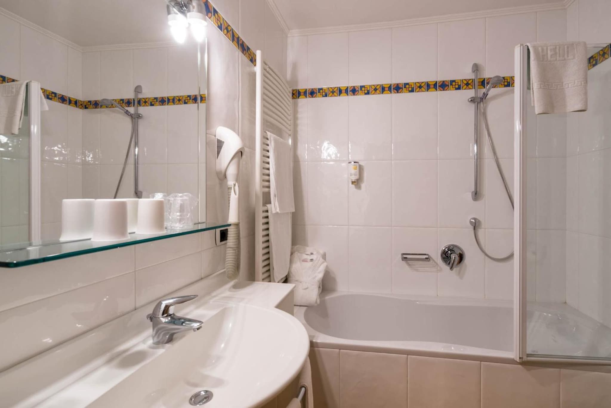 Hotel Hell photo 8