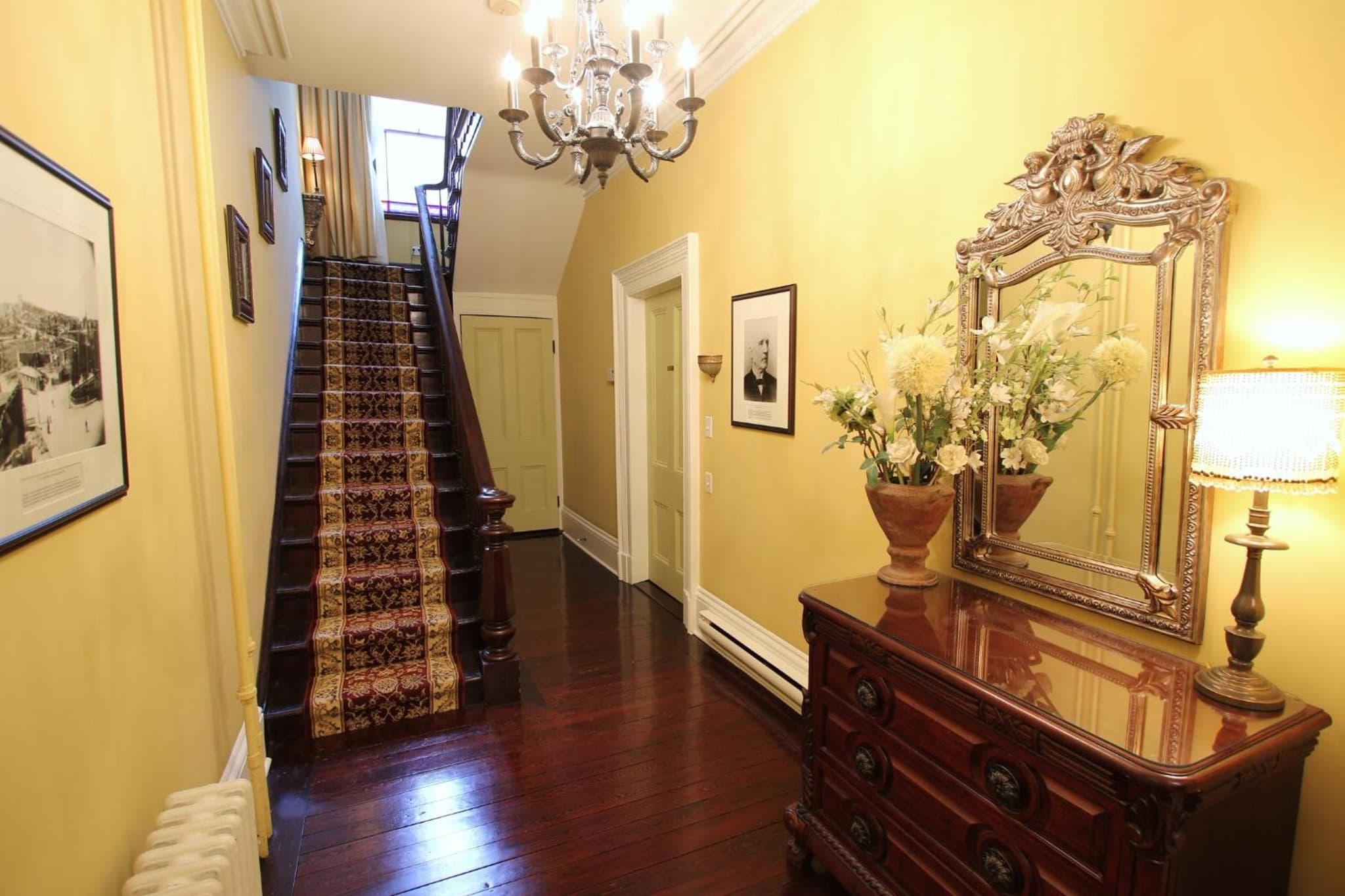 The Rendell Shea Manor photo 6