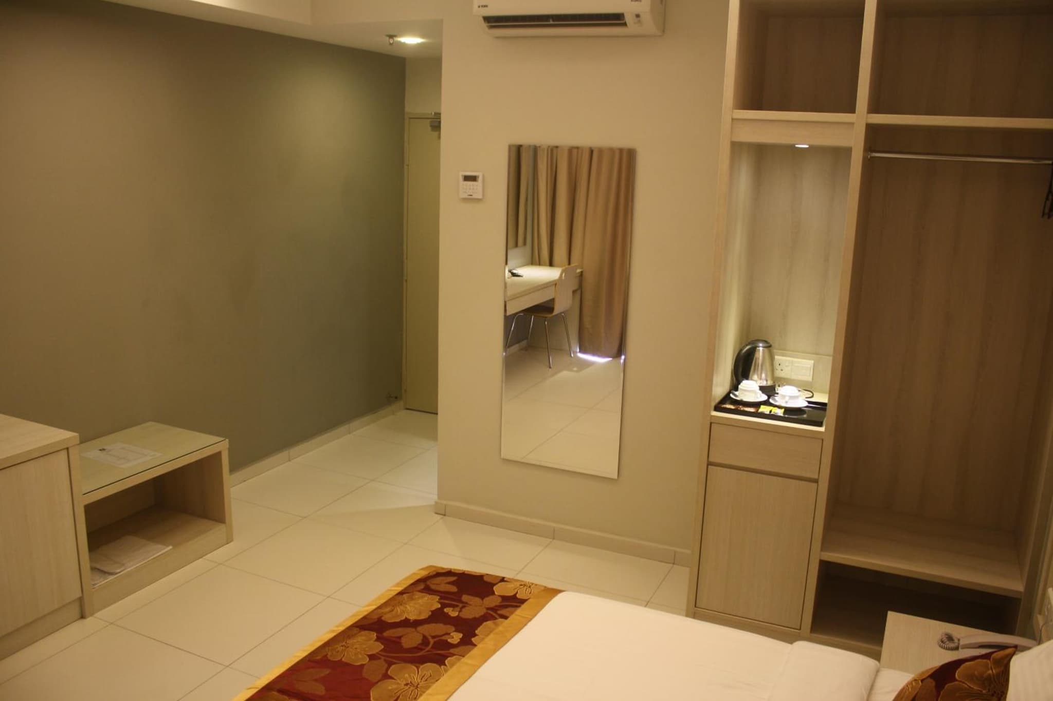 Aurora Hotel photo 5