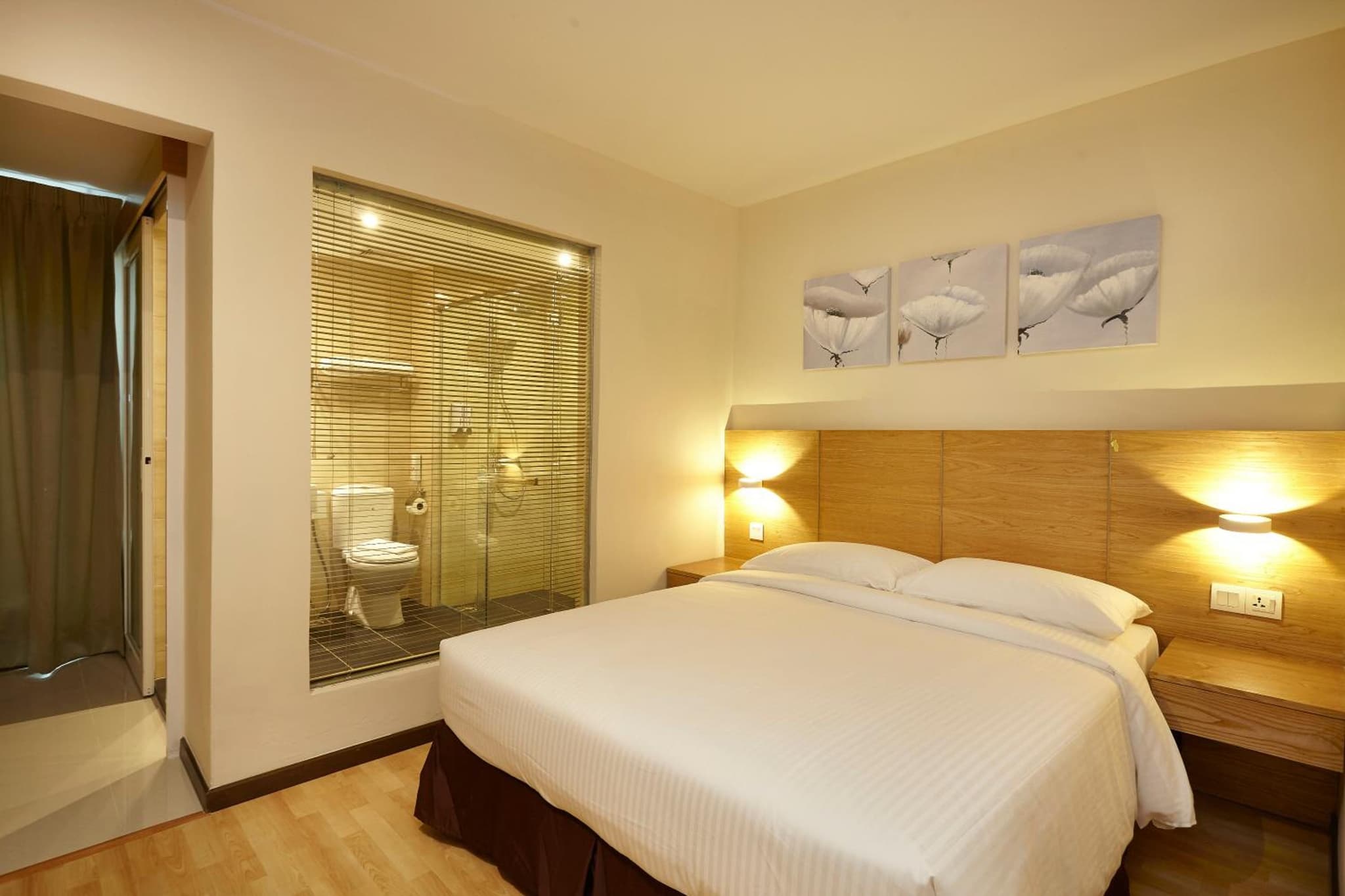 Hotel Six Seasons @ Mid Valley photo 3