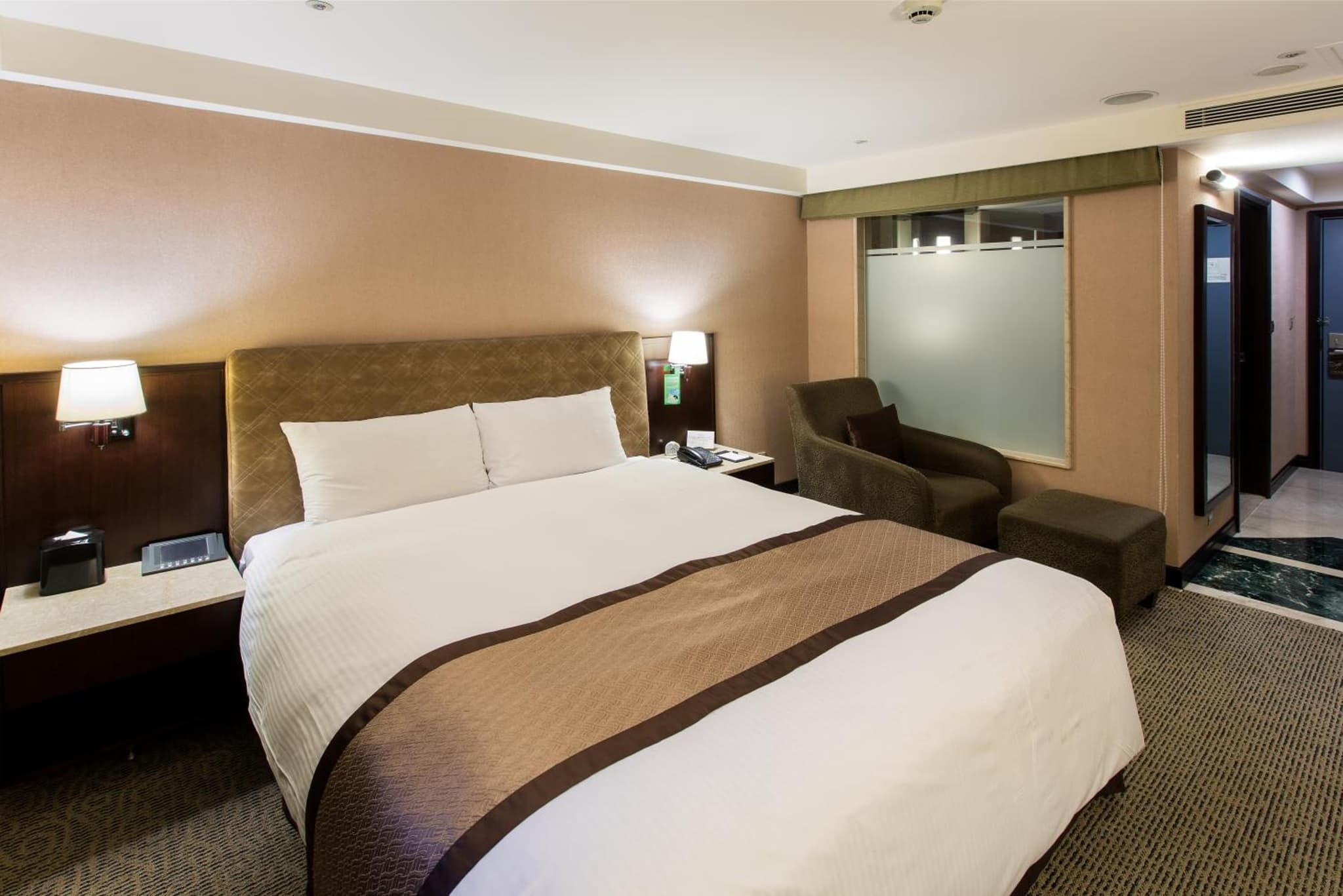 Grand Forward Hotel photo 4