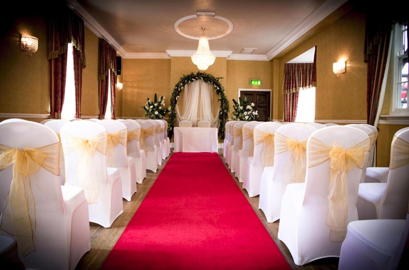 The Golden Lion Hotel photo 4