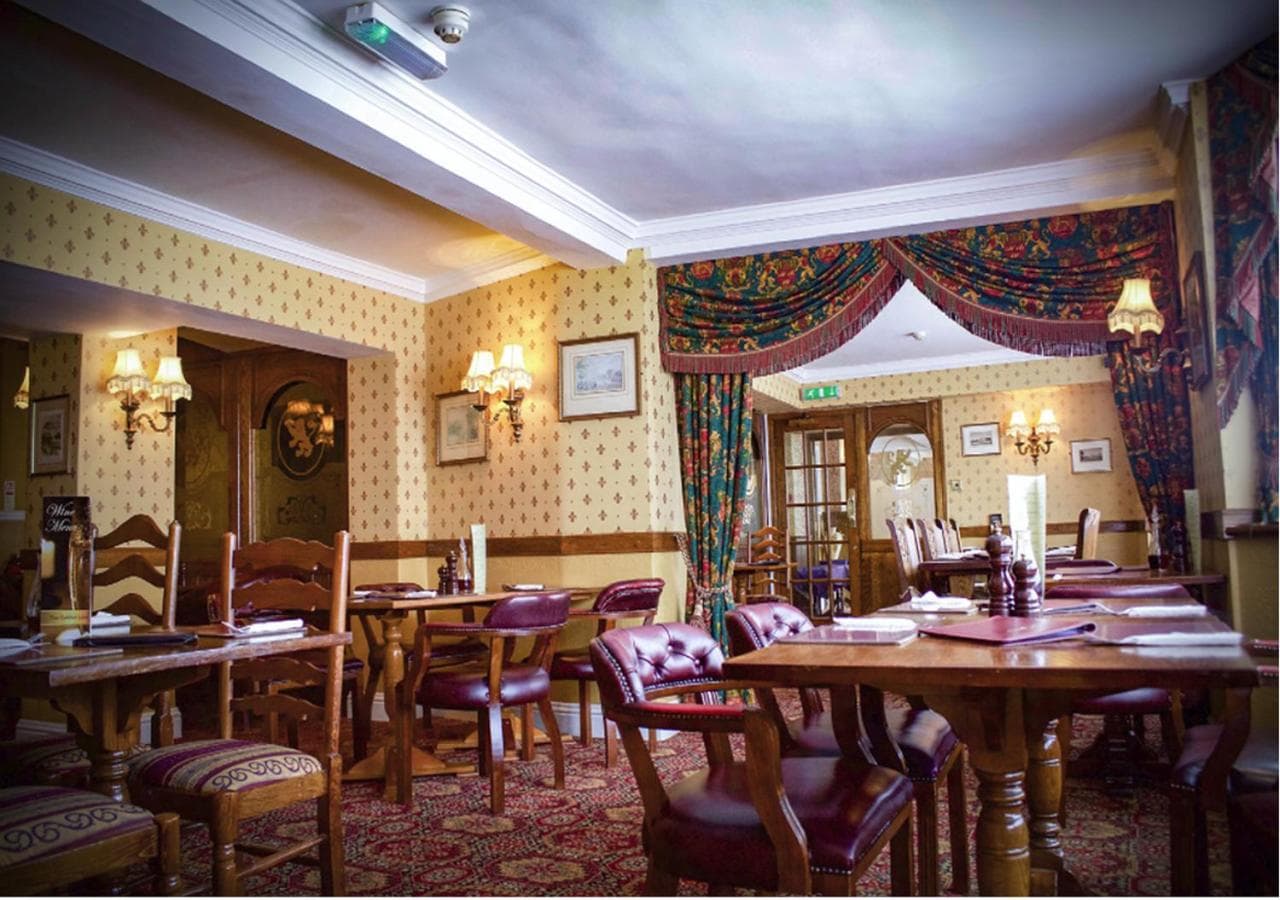 The Golden Lion Hotel photo 9