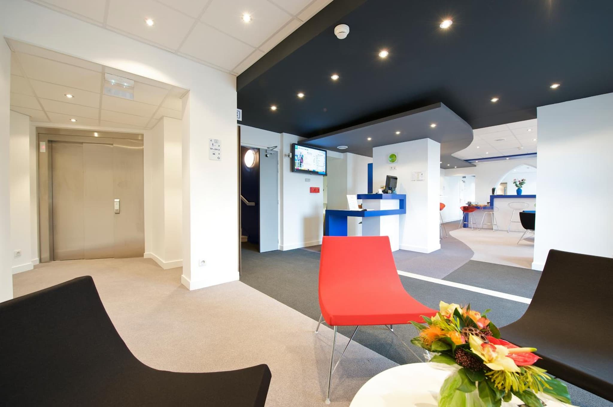 ibis Styles Vannes Gare Centre photo 7