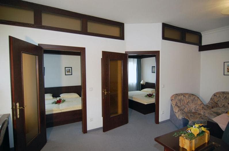 Hotel Goldener Hirsch photo 5