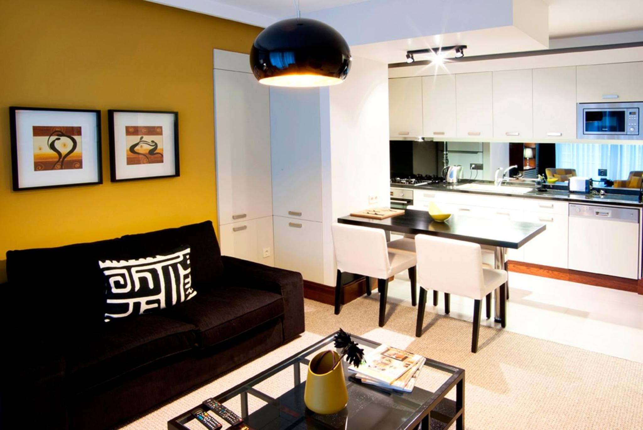 116 Residence photo 6