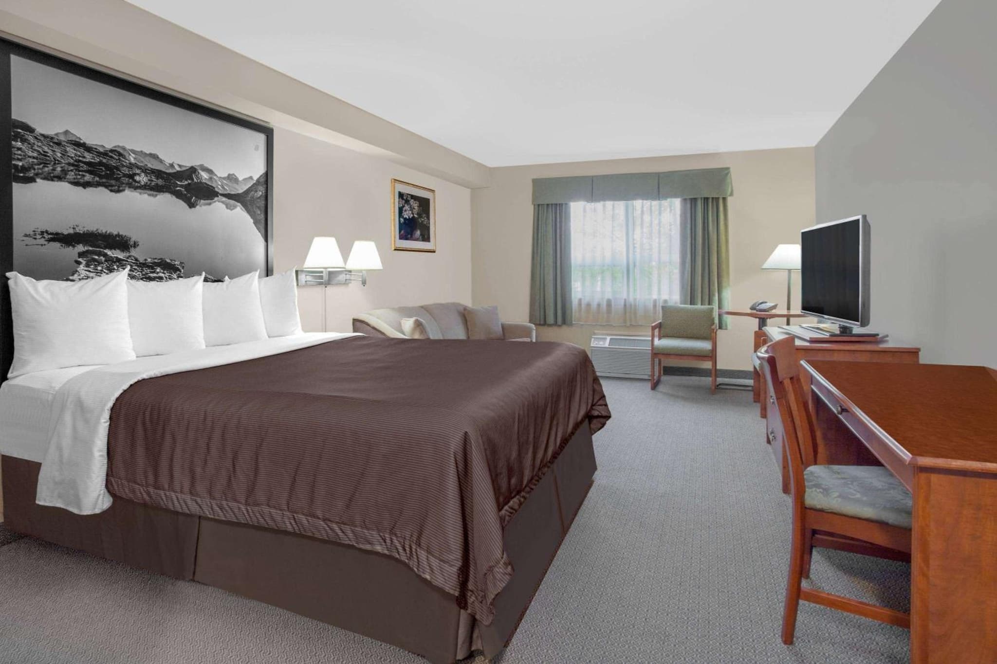 Super 8 by Wyndham Sault Ste Marie On photo 5