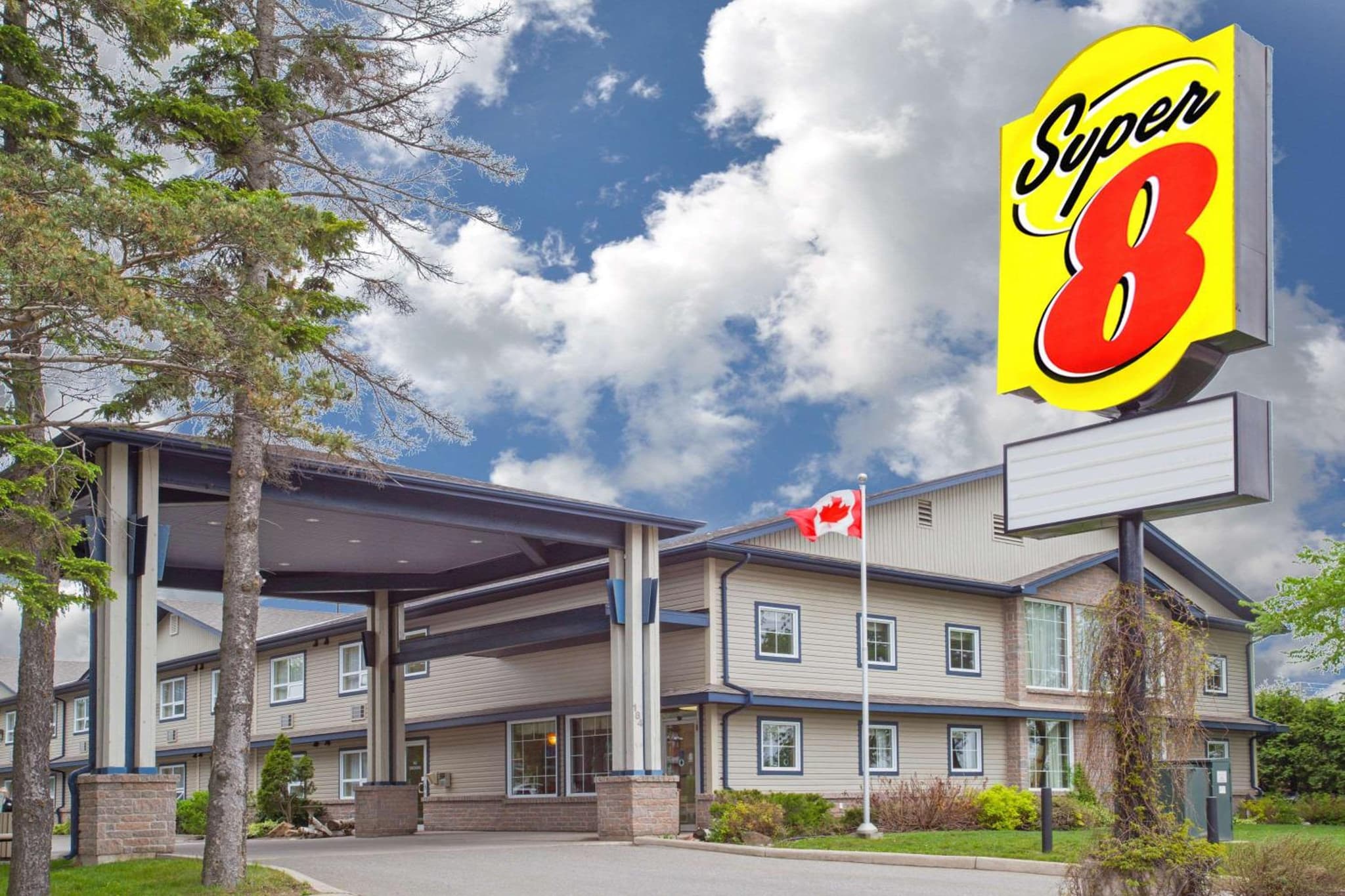 Super 8 by Wyndham Sault Ste Marie On photo 3