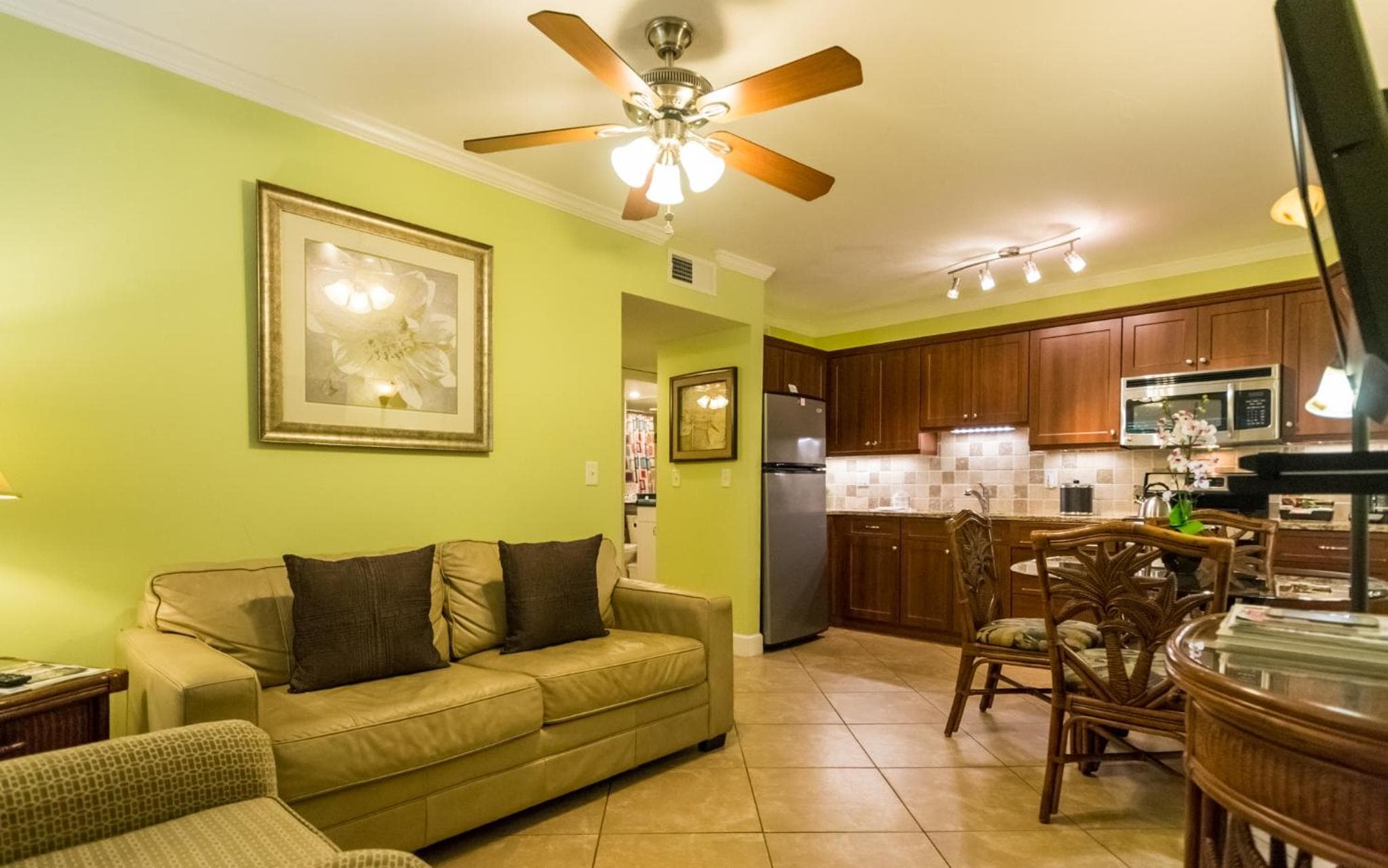 Tropical Beach Resorts - Sarasota photo 5