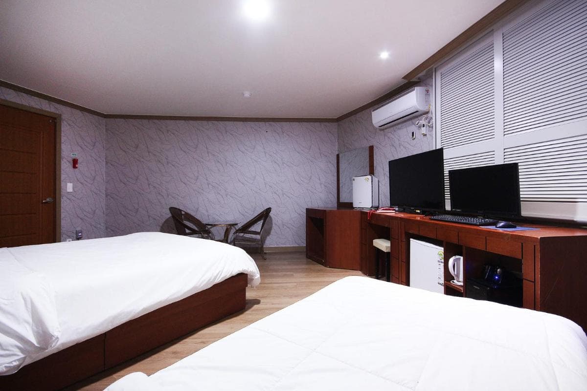 Happy Q Motel photo 3