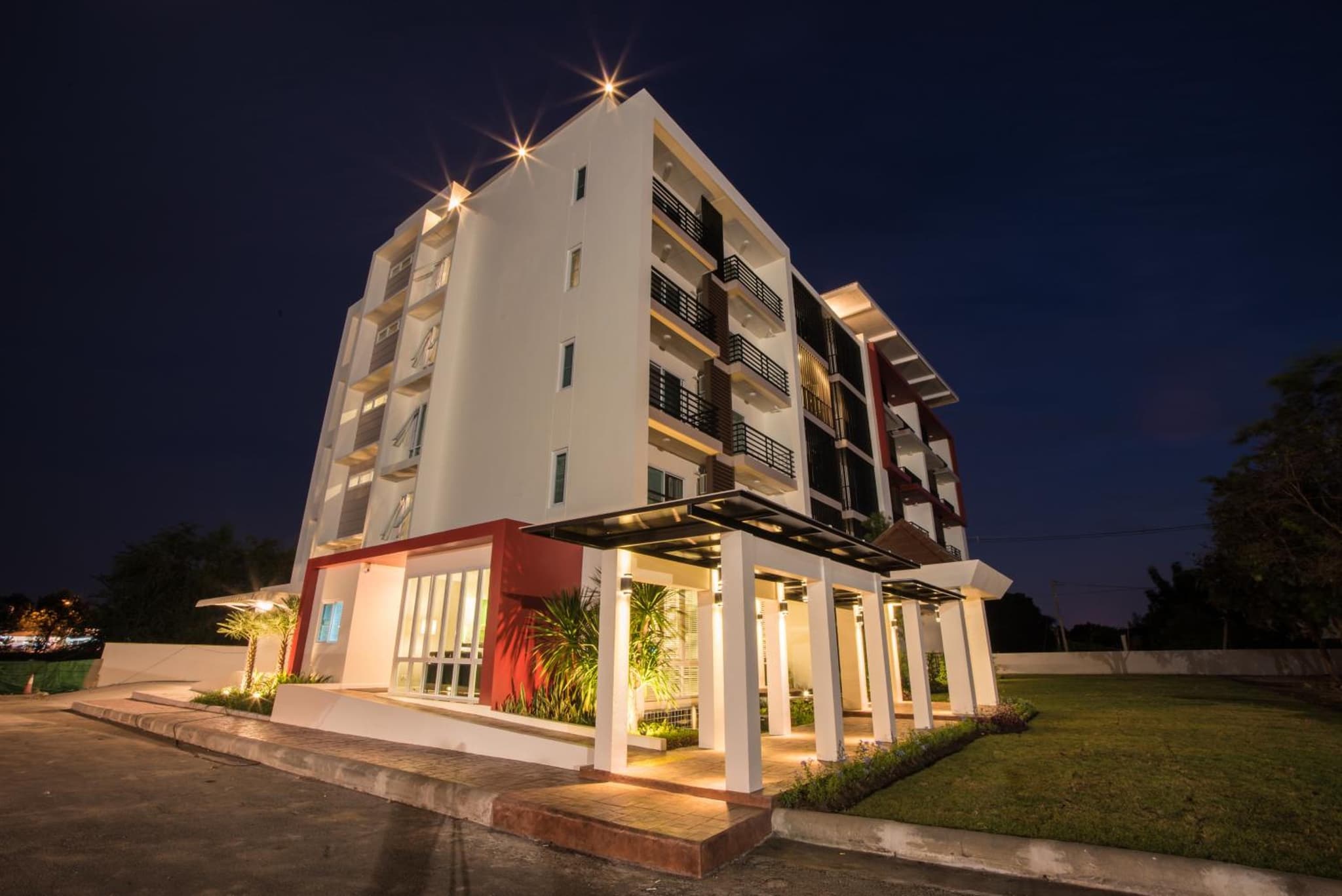 Napatra Hotel photo 3